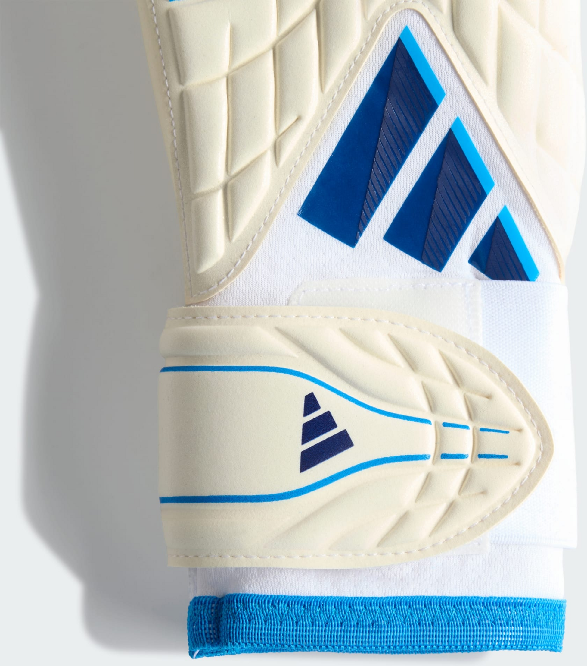 ADIDAS, Adidas Copa Pro M&aring;lvaktshandskar F&ouml;r Juniorer