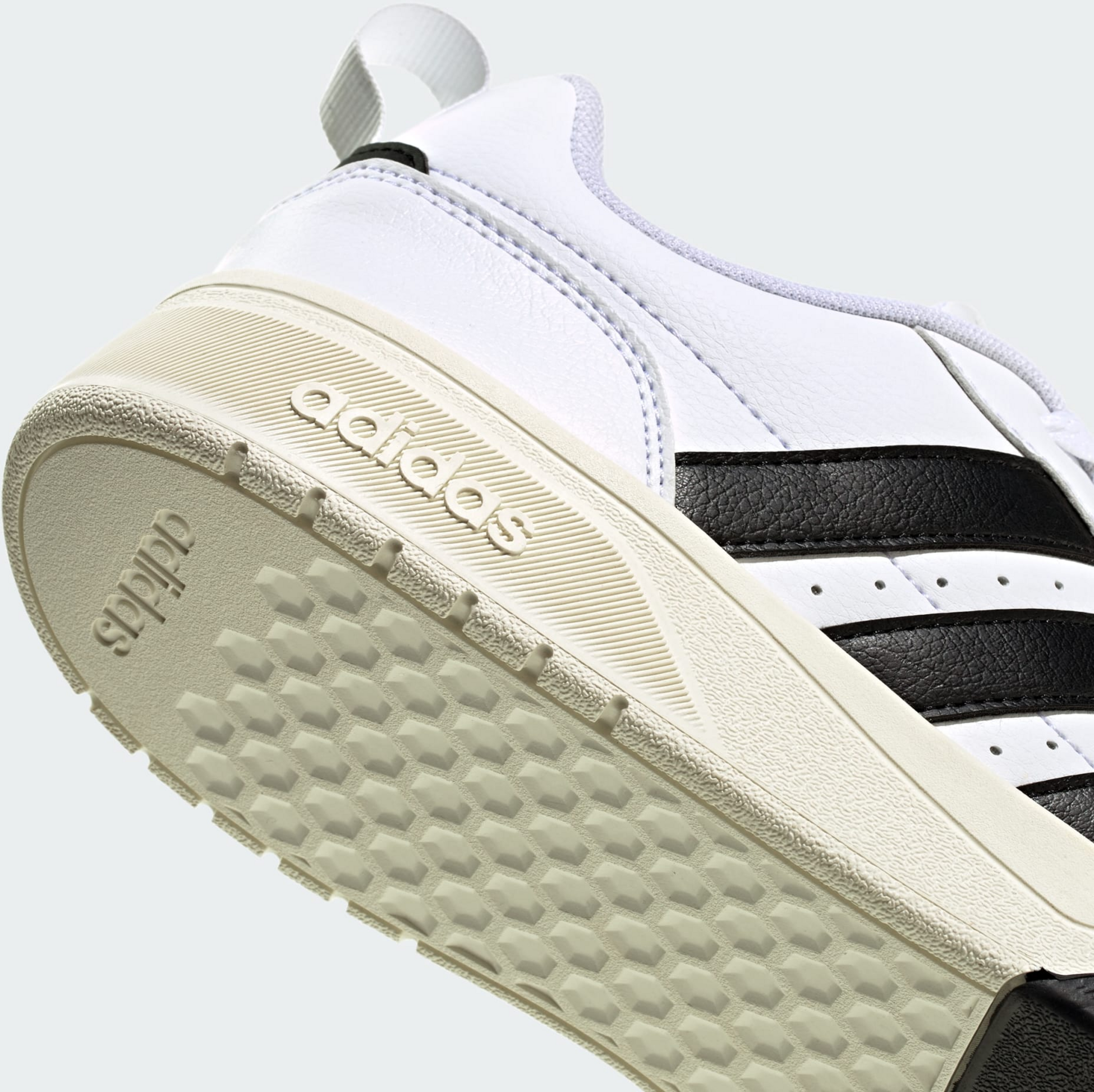 ADIDAS, Adidas Courtwave Skor