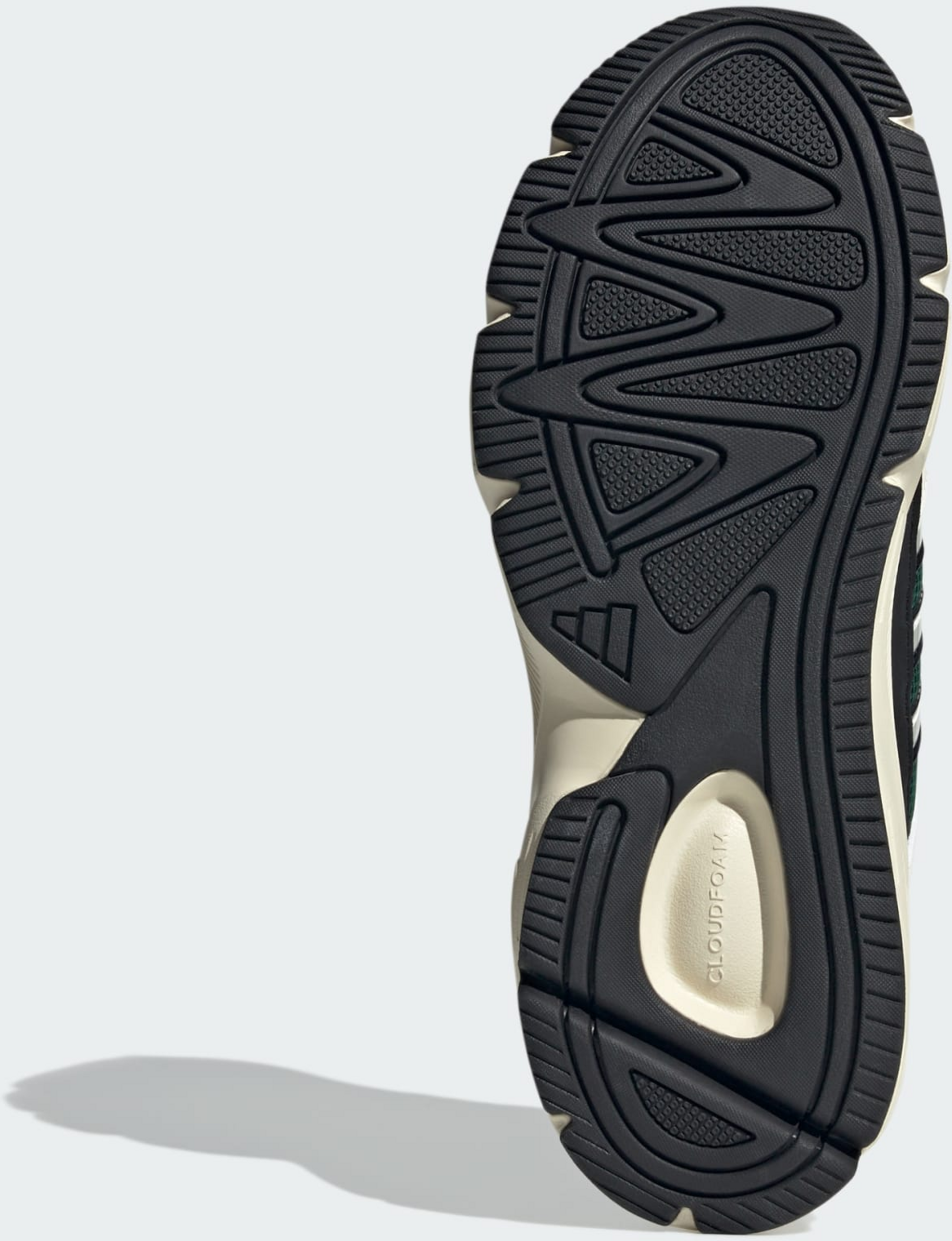 ADIDAS, Adidas Crazychaos 2000 Skor