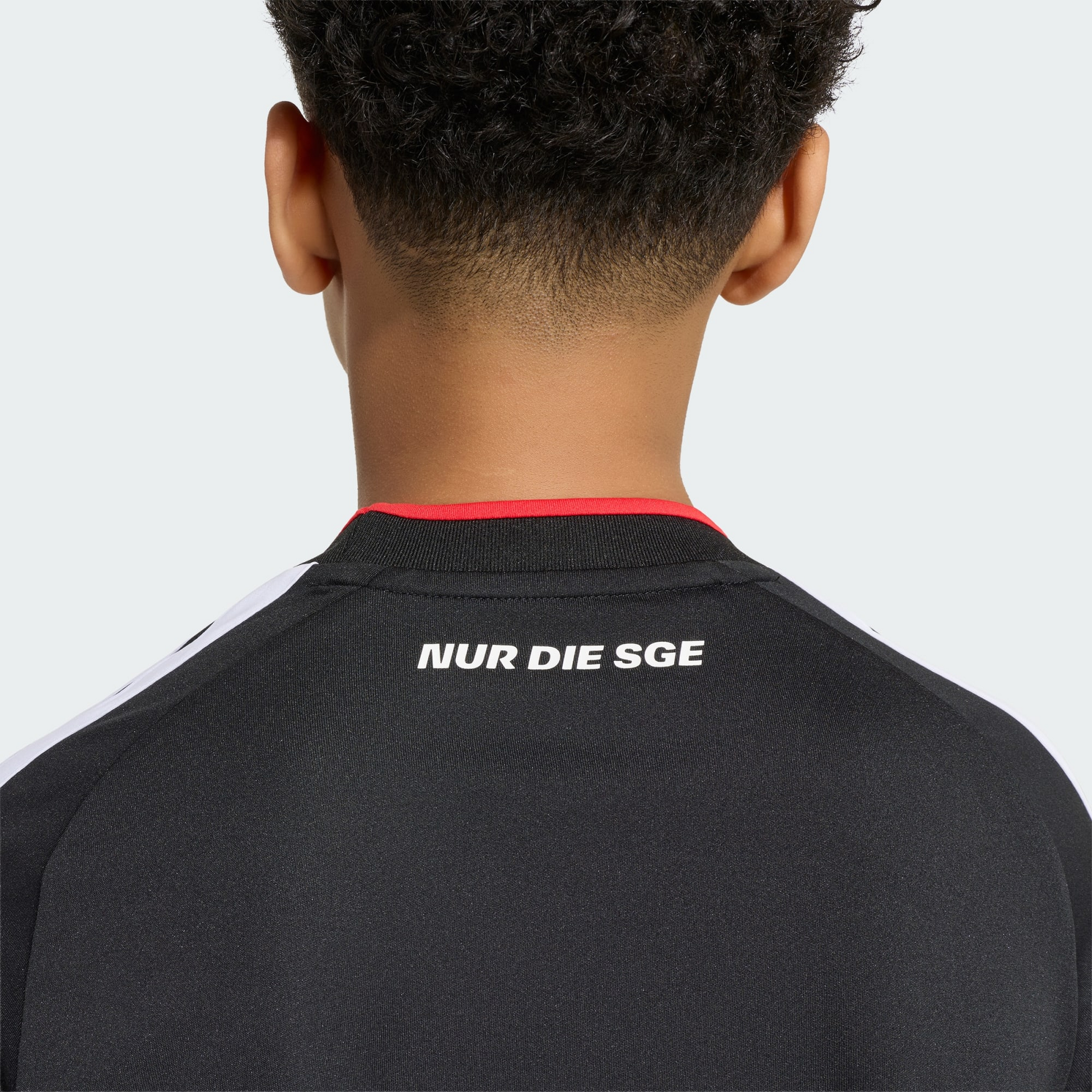 ADIDAS, Adidas Eintracht Frankfurt 26/27 Hemmatr&ouml;ja F&ouml;r Barn