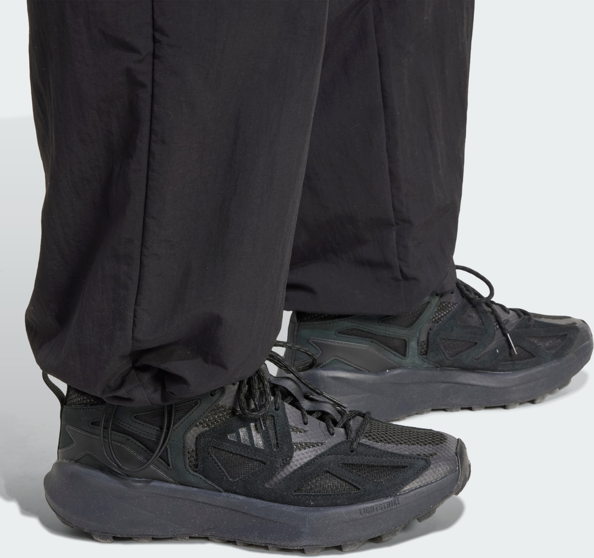 ADIDAS, Adidas Essential Vävda Byxor Med Liten Logga Utan Mudd