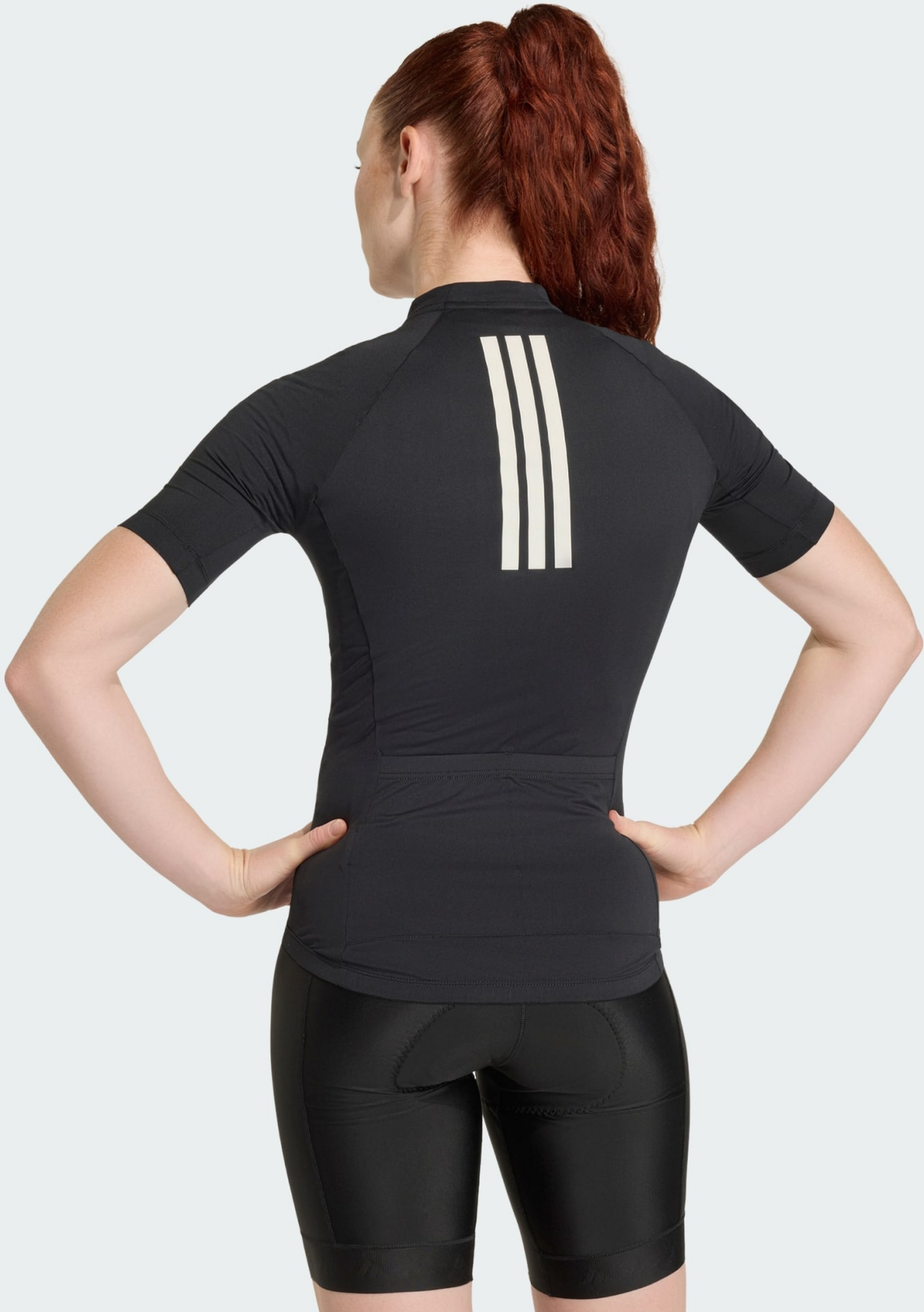 ADIDAS, Adidas Essentials Cykeltr&ouml;ja