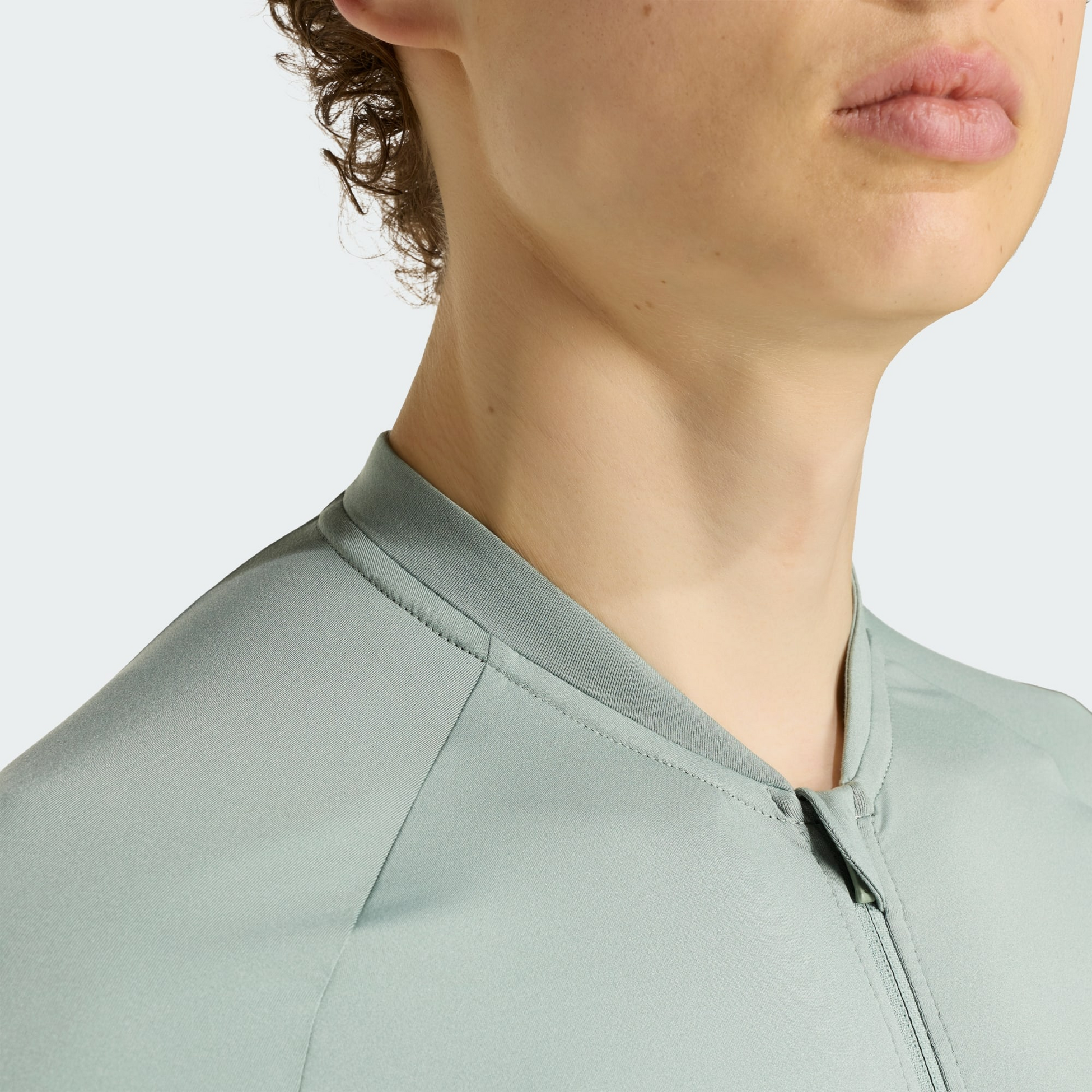 ADIDAS, Adidas Essentials Cykeltr&ouml;ja