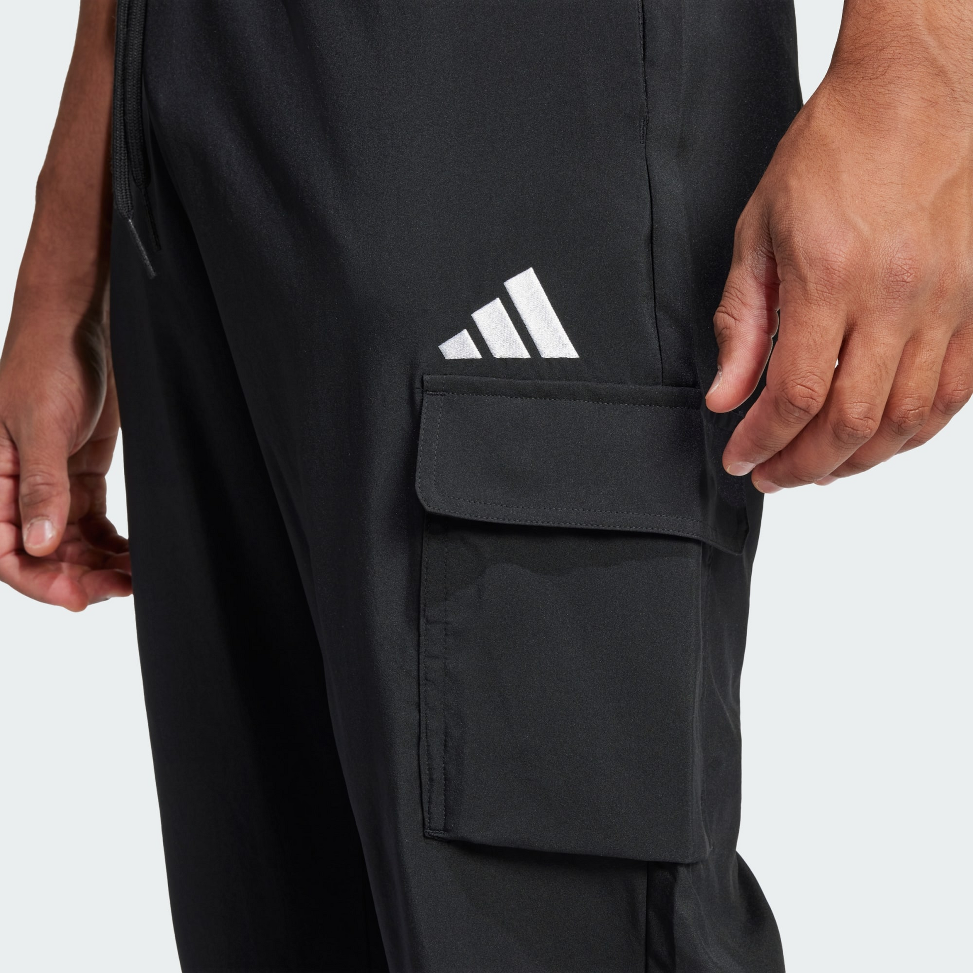 ADIDAS, Adidas Essentials Small Logo Cargobyxor