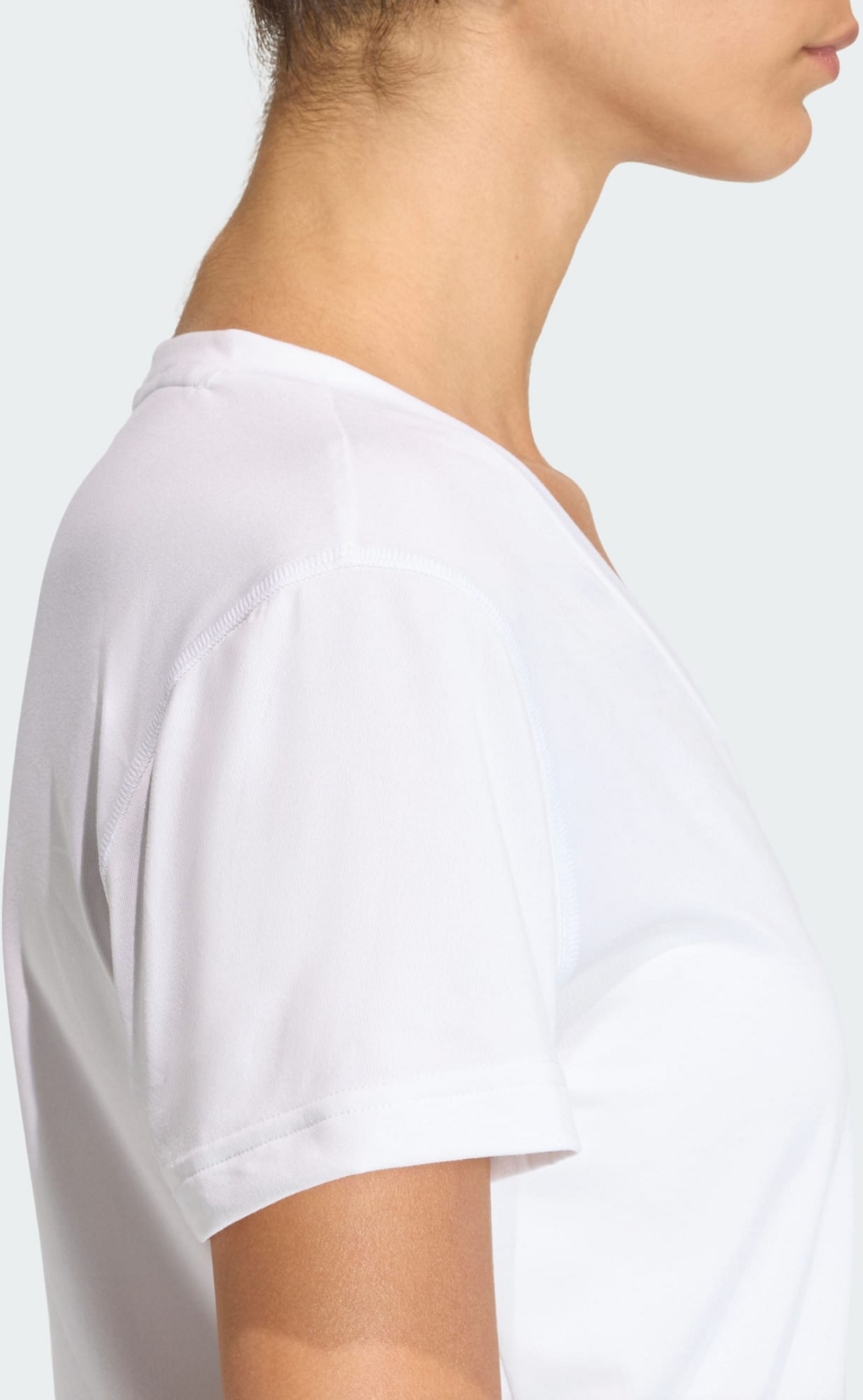 ADIDAS, Adidas Essentials Tränings-t-shirt Med V-ringning