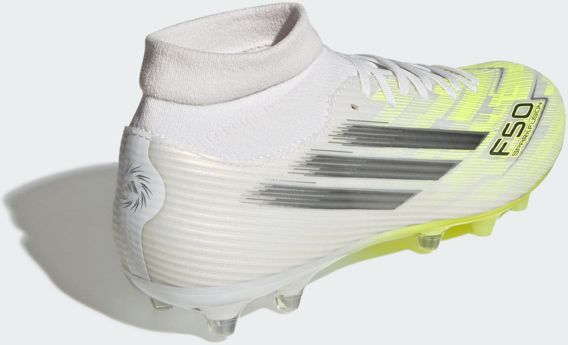 ADIDAS, Adidas F50 Sparkfusion League Firm Ground / Artificial Ground Fotbollsskor I Medelh&ouml;g Modell F&ouml;r Dam