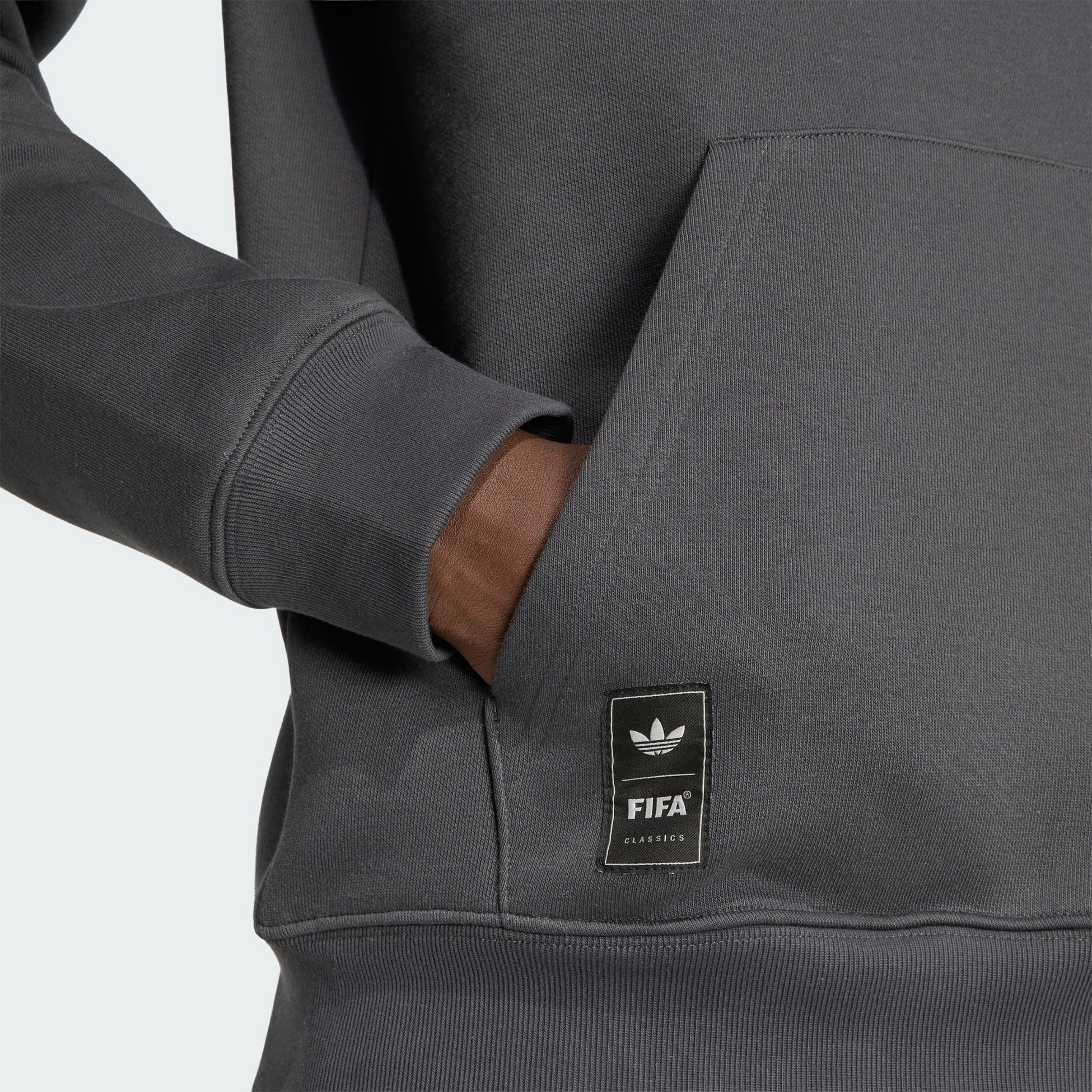 ADIDAS, Adidas Fifa V&auml;rldsm&auml;sterskap I Fotboll 26 Mascot Tr&ouml;ja