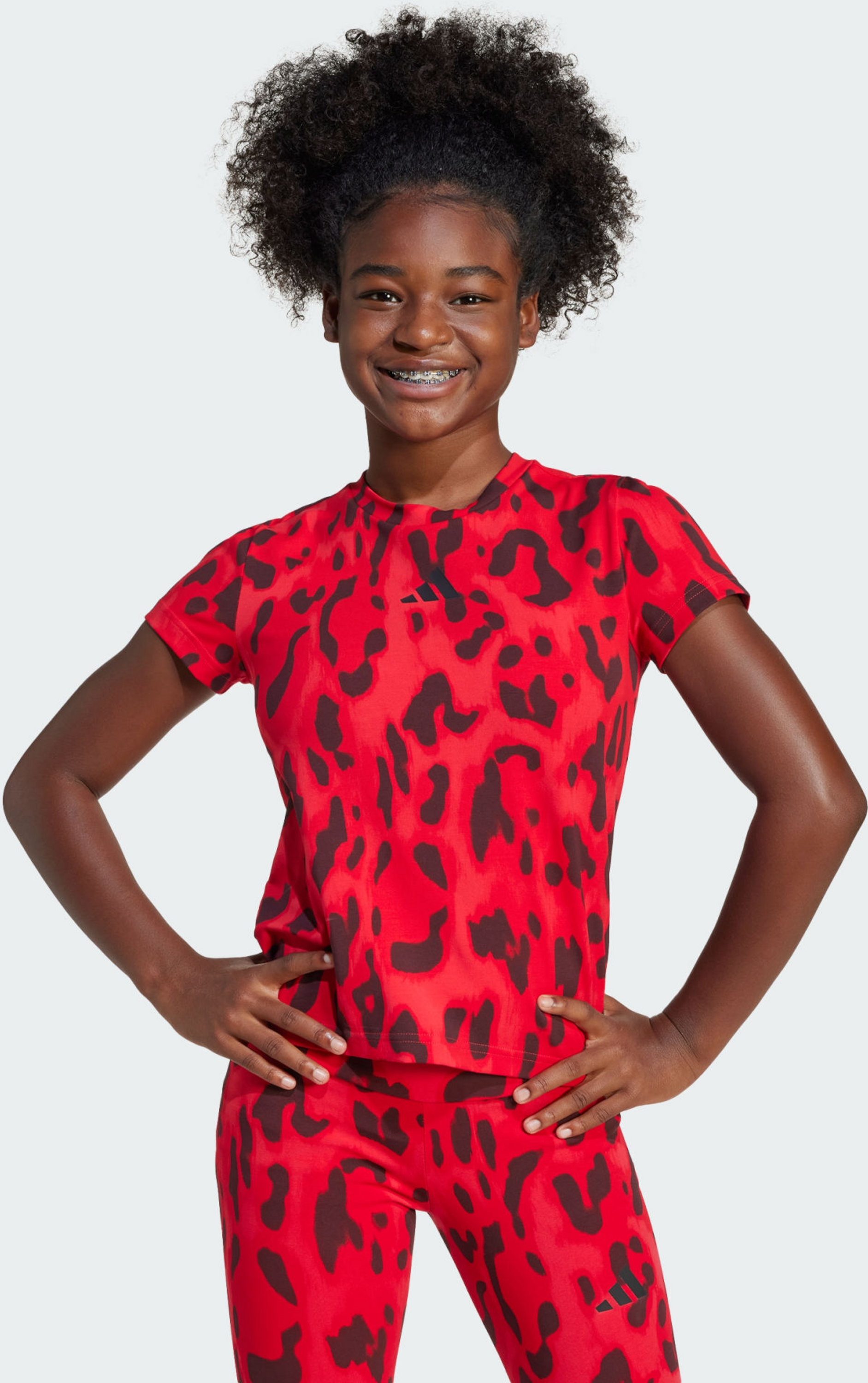 ADIDAS, Adidas Future Icons T-shirt Med Heltäckande Tryck