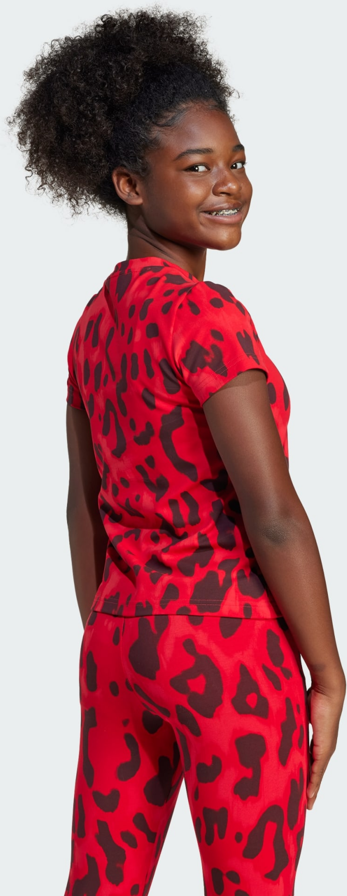 ADIDAS, Adidas Future Icons T-shirt Med Heltäckande Tryck