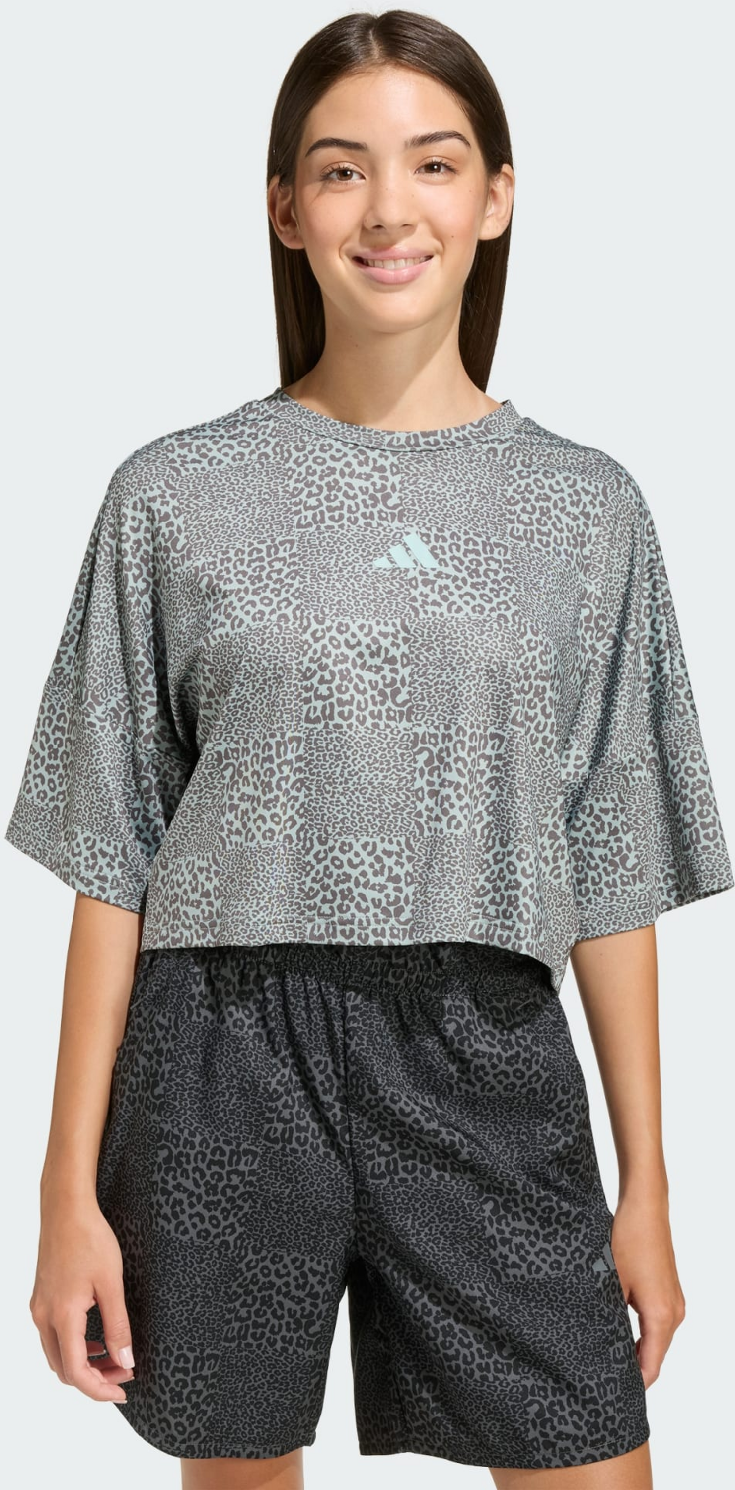 ADIDAS, Adidas Future Icons T-shirt Med Heltäckande Tryck