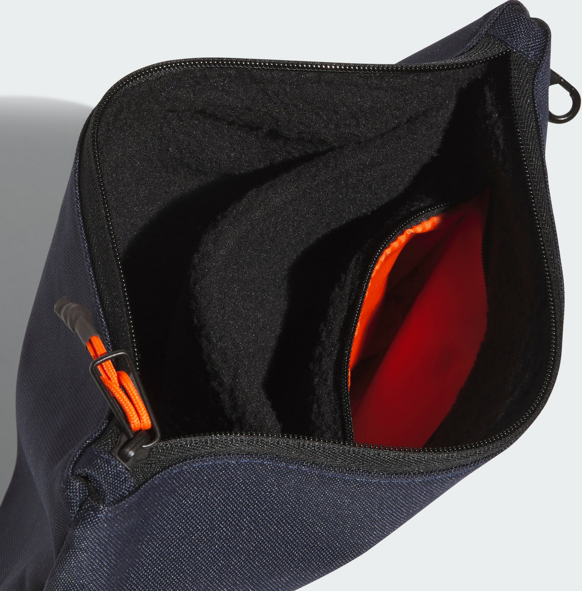 ADIDAS, Adidas Golfv&auml;ska F&ouml;r V&auml;rdesaker
