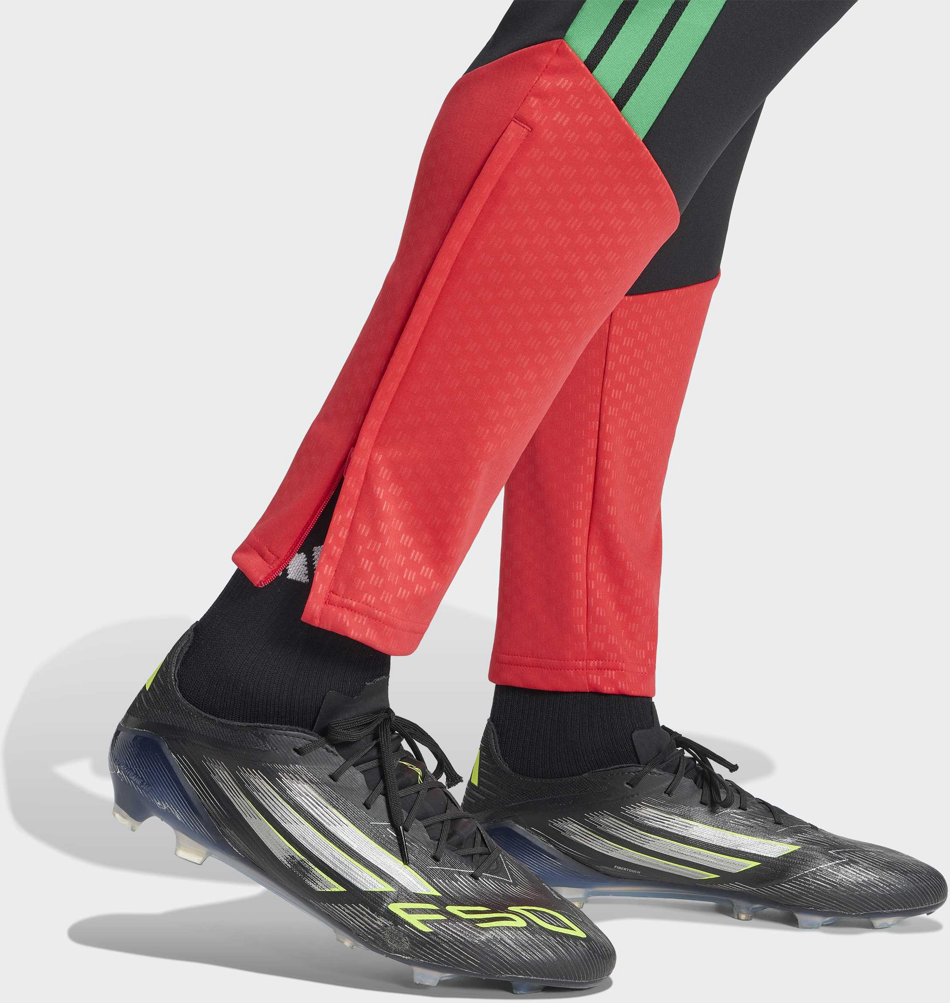 ADIDAS, Adidas Jamaica 26 X Bob Marley Tiro Tr&auml;ningsbyxor