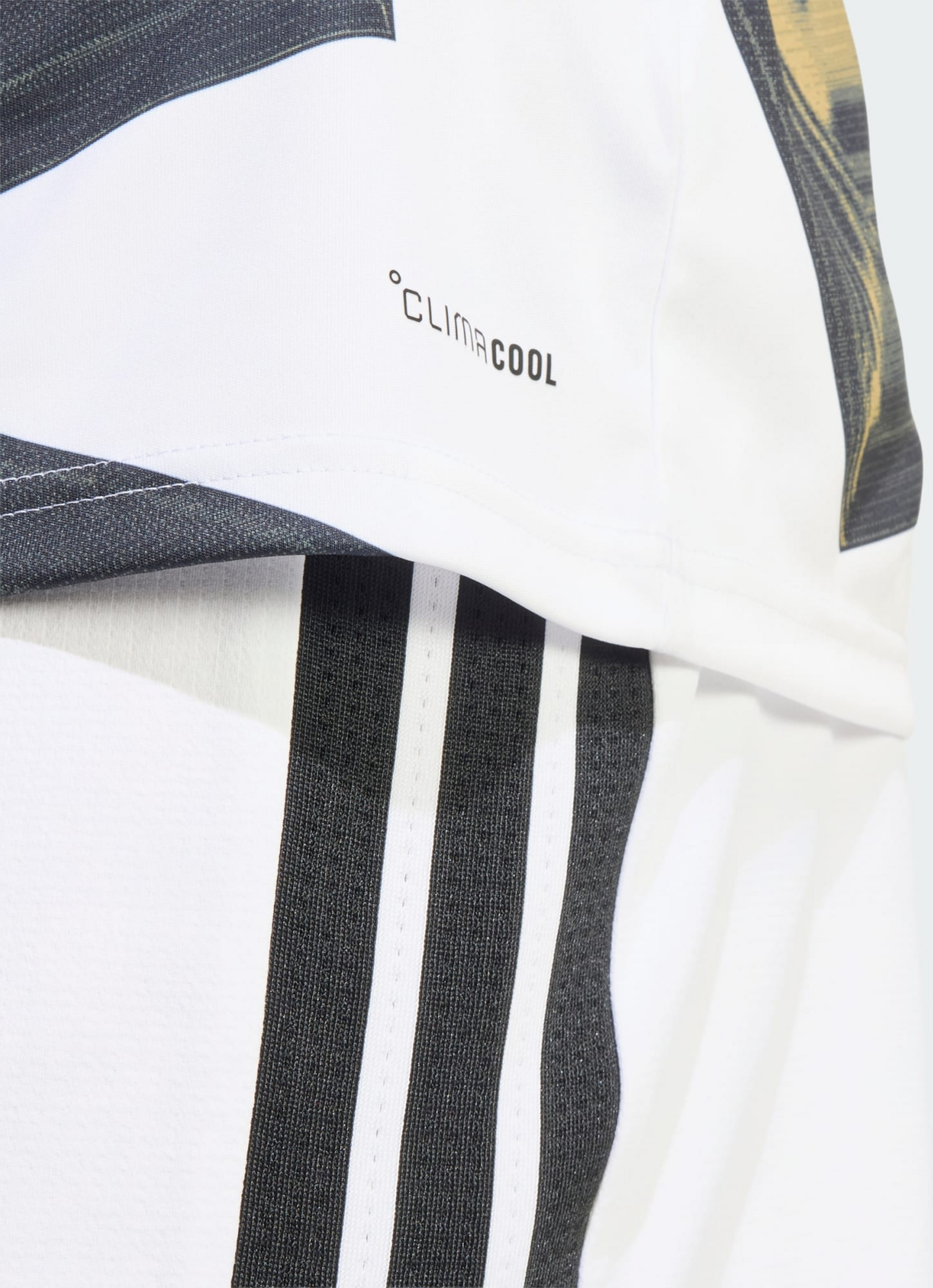 ADIDAS, Adidas Juventus 26/27 Uppv&auml;rmningstr&ouml;ja