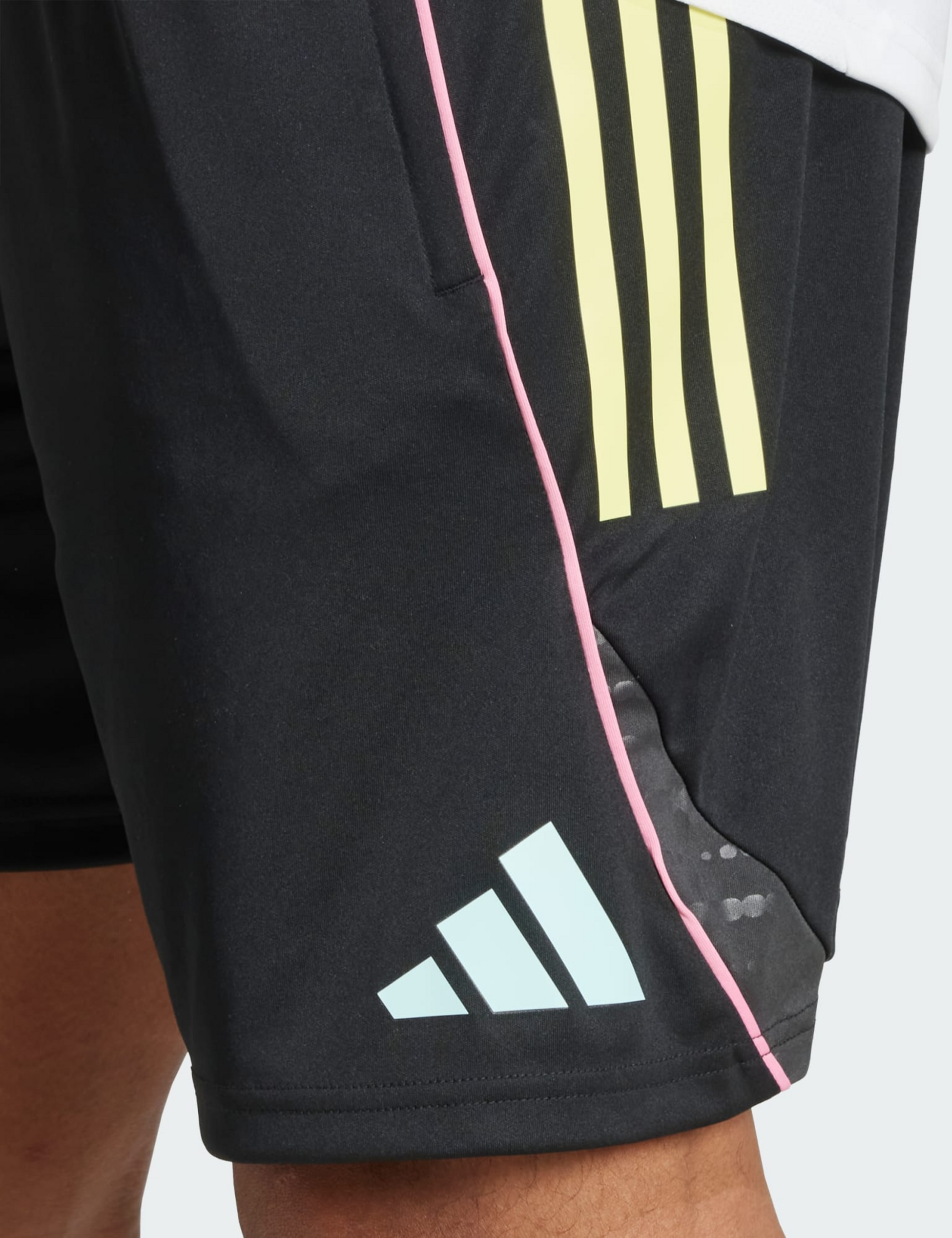 ADIDAS, Adidas Juventus Tiro 25 Competition Tr&auml;ningsshorts