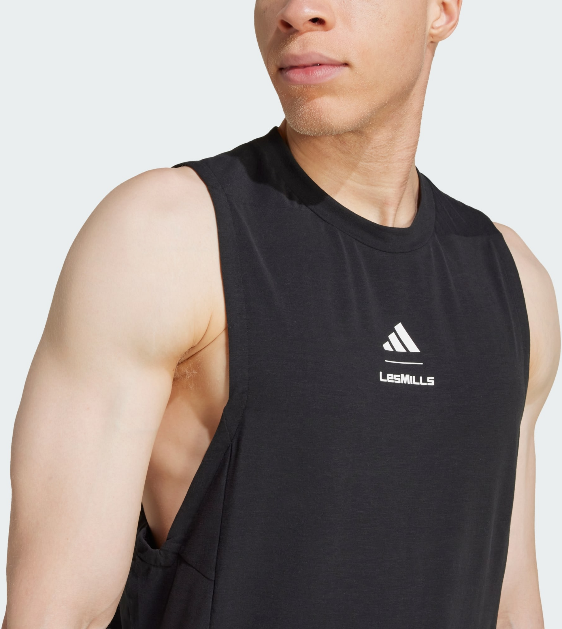 ADIDAS, Adidas Les Mills Graphic Linne