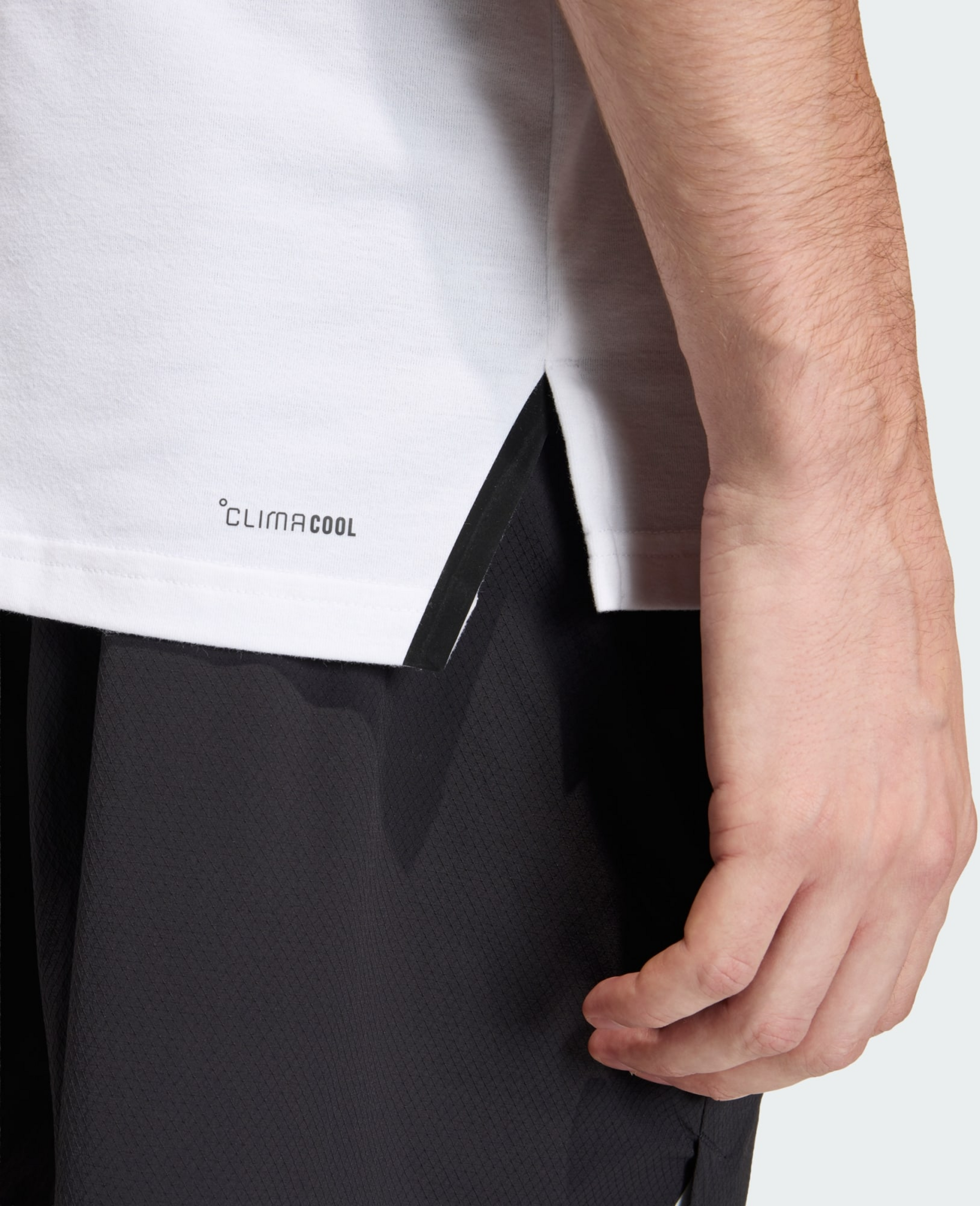 ADIDAS, Adidas Les Mills Graphic Linne