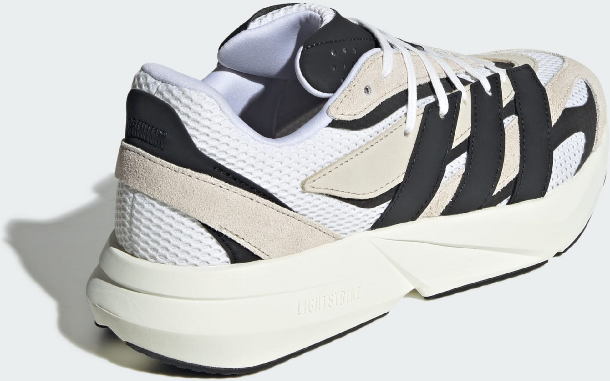 ADIDAS, Adidas Lightblaze Skor