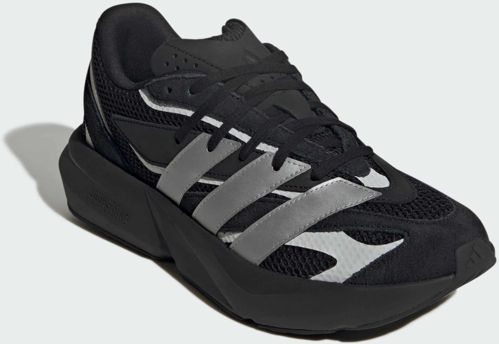 ADIDAS, Adidas Lightblaze Skor