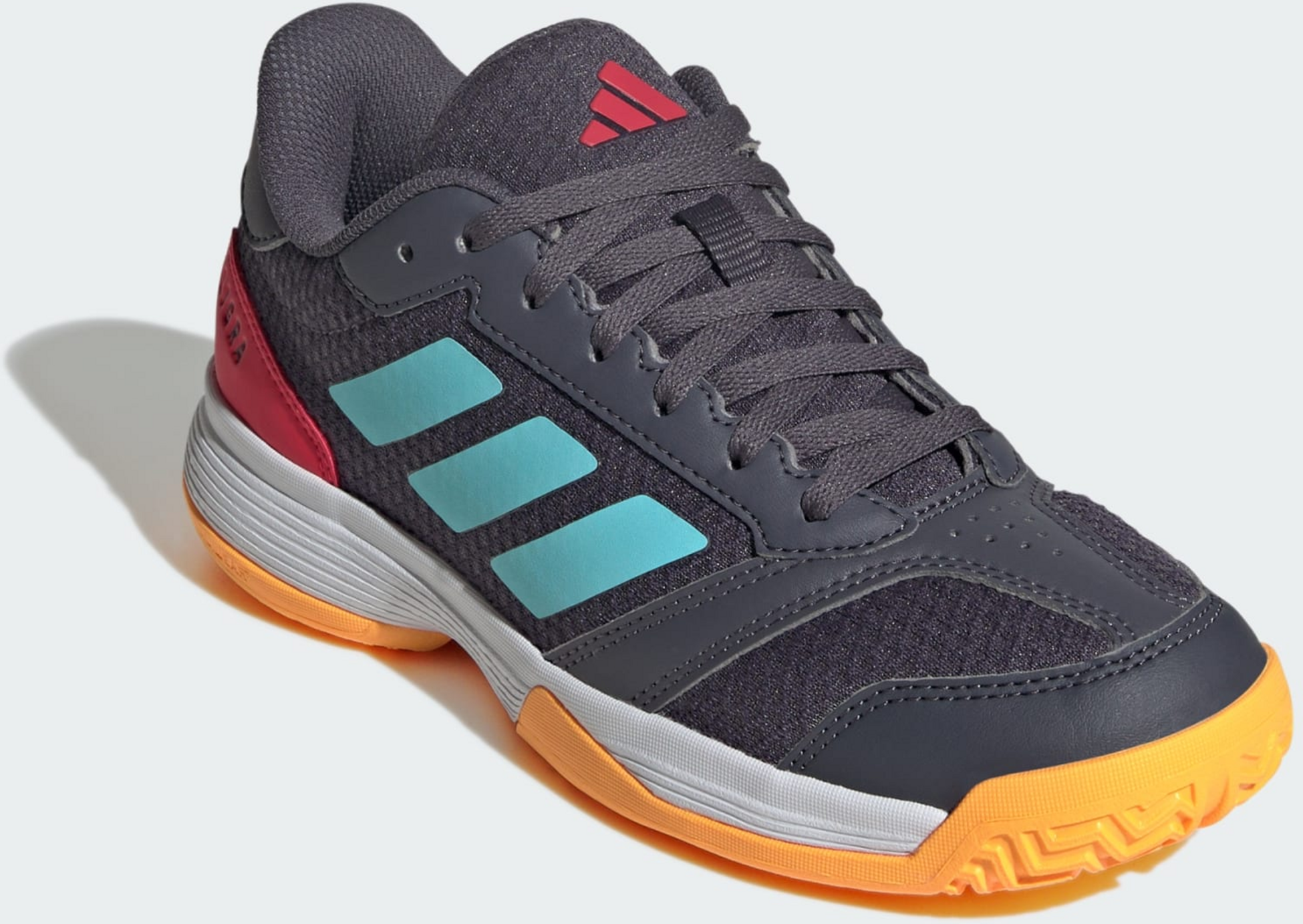 ADIDAS, Adidas Ligra 8 Indoor Skor