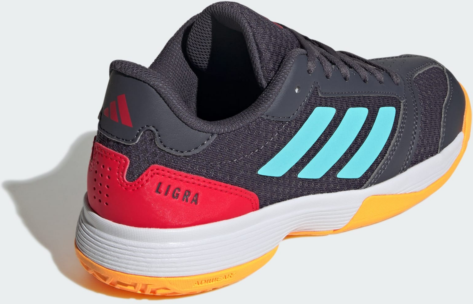 ADIDAS, Adidas Ligra 8 Indoor Skor