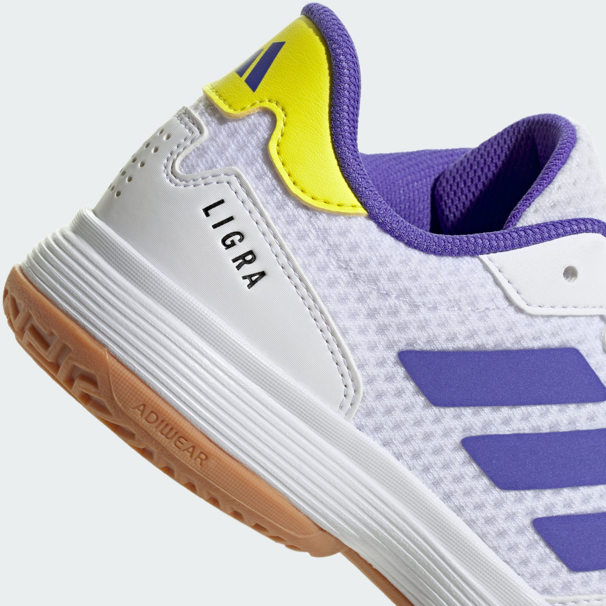 ADIDAS, Adidas Ligra 8 Indoor Skor