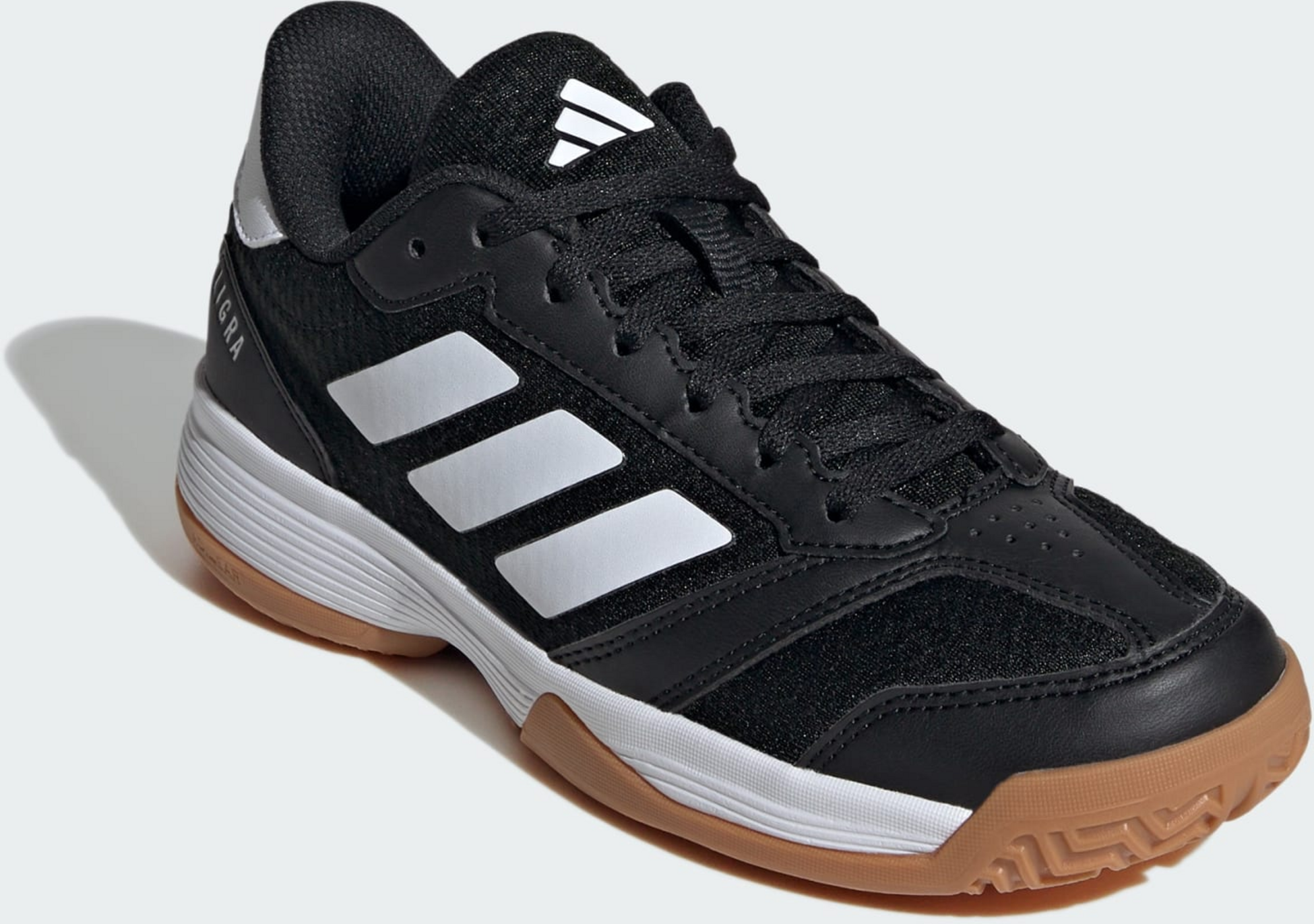 ADIDAS, Adidas Ligra 8 Indoor Skor