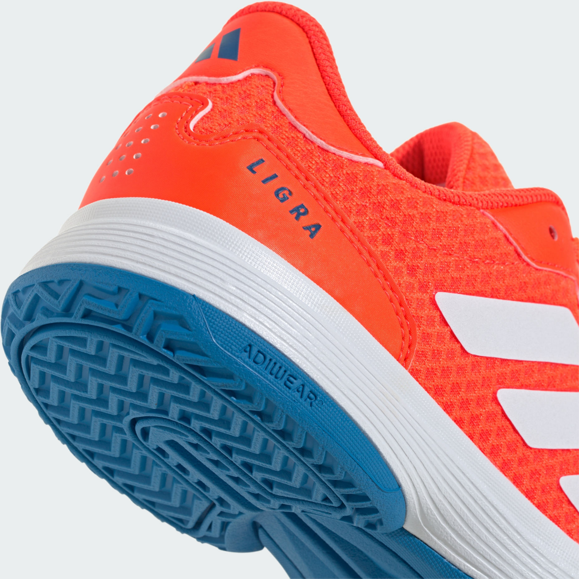 ADIDAS, Adidas Ligra 8 Indoor Skor