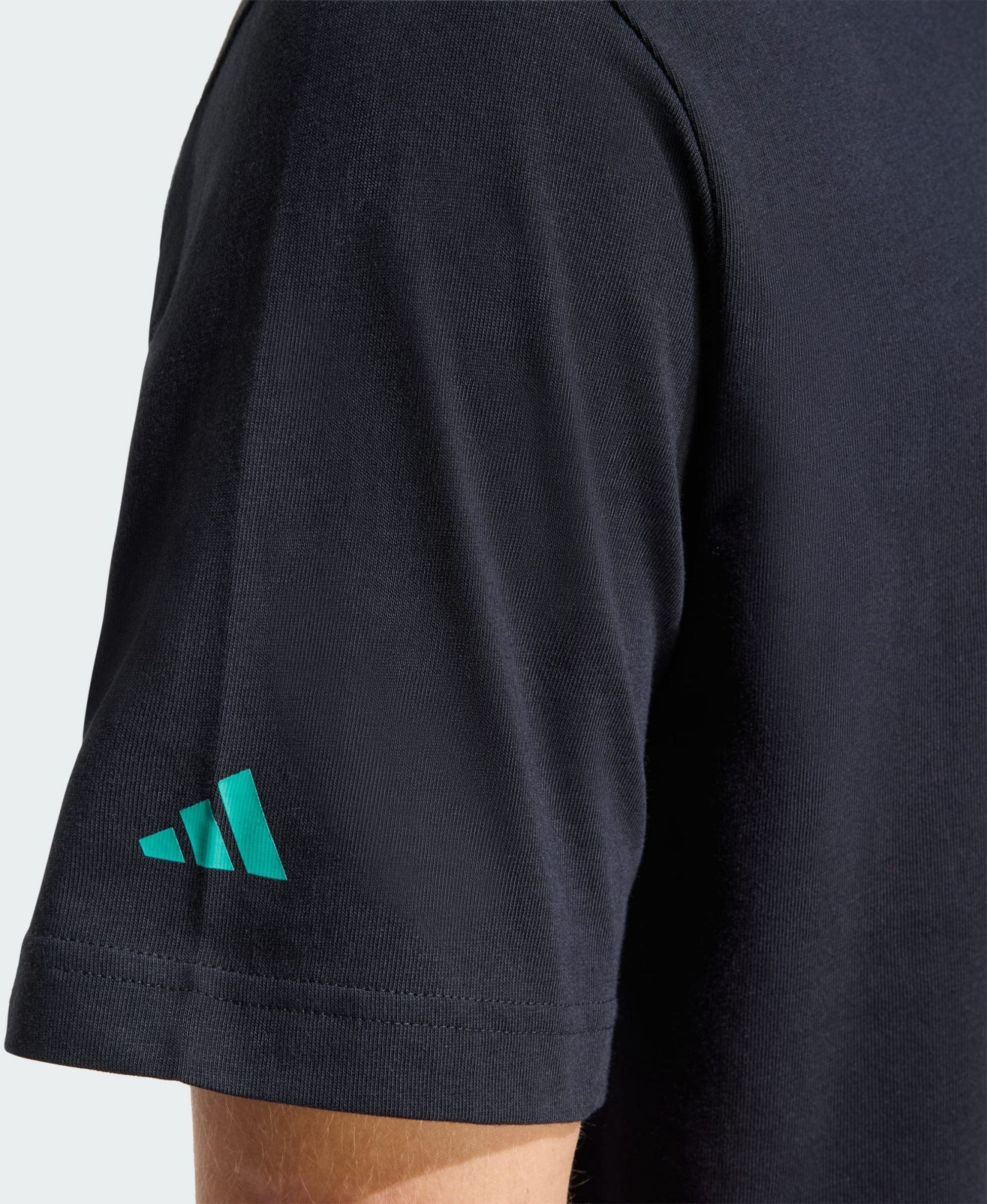 ADIDAS, Adidas Liverpool Fc Seasonal Graphic T-shirt