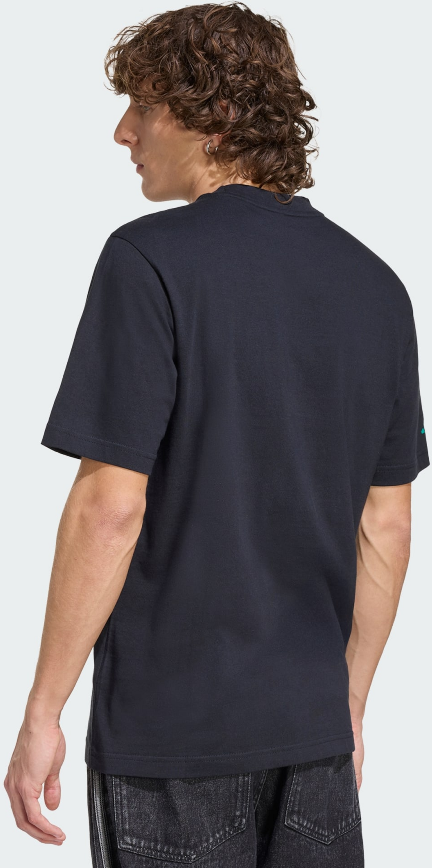 ADIDAS, Adidas Liverpool Fc Seasonal Graphic T-shirt