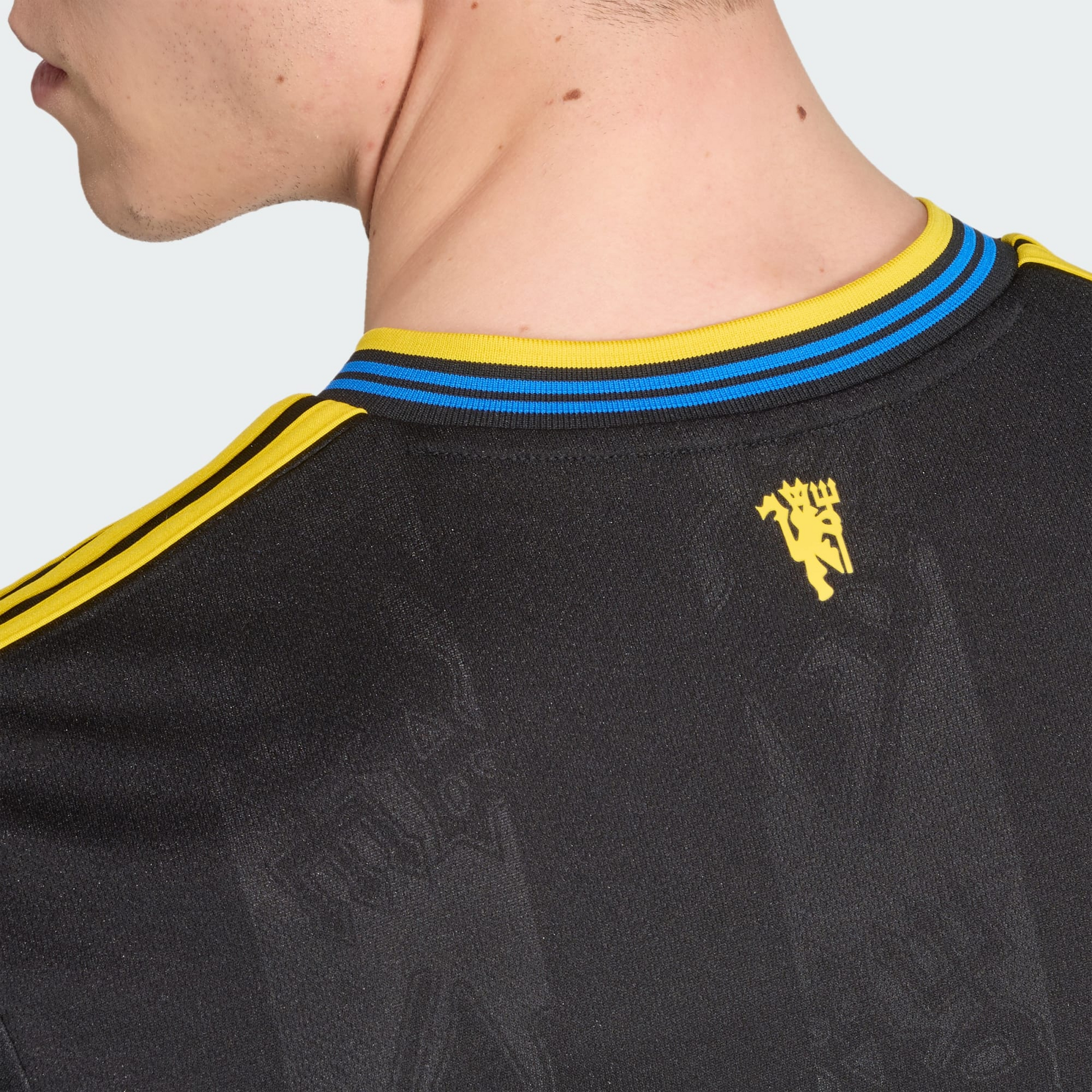 ADIDAS, Adidas Manchester United 25/26 Tredjetr&ouml;ja