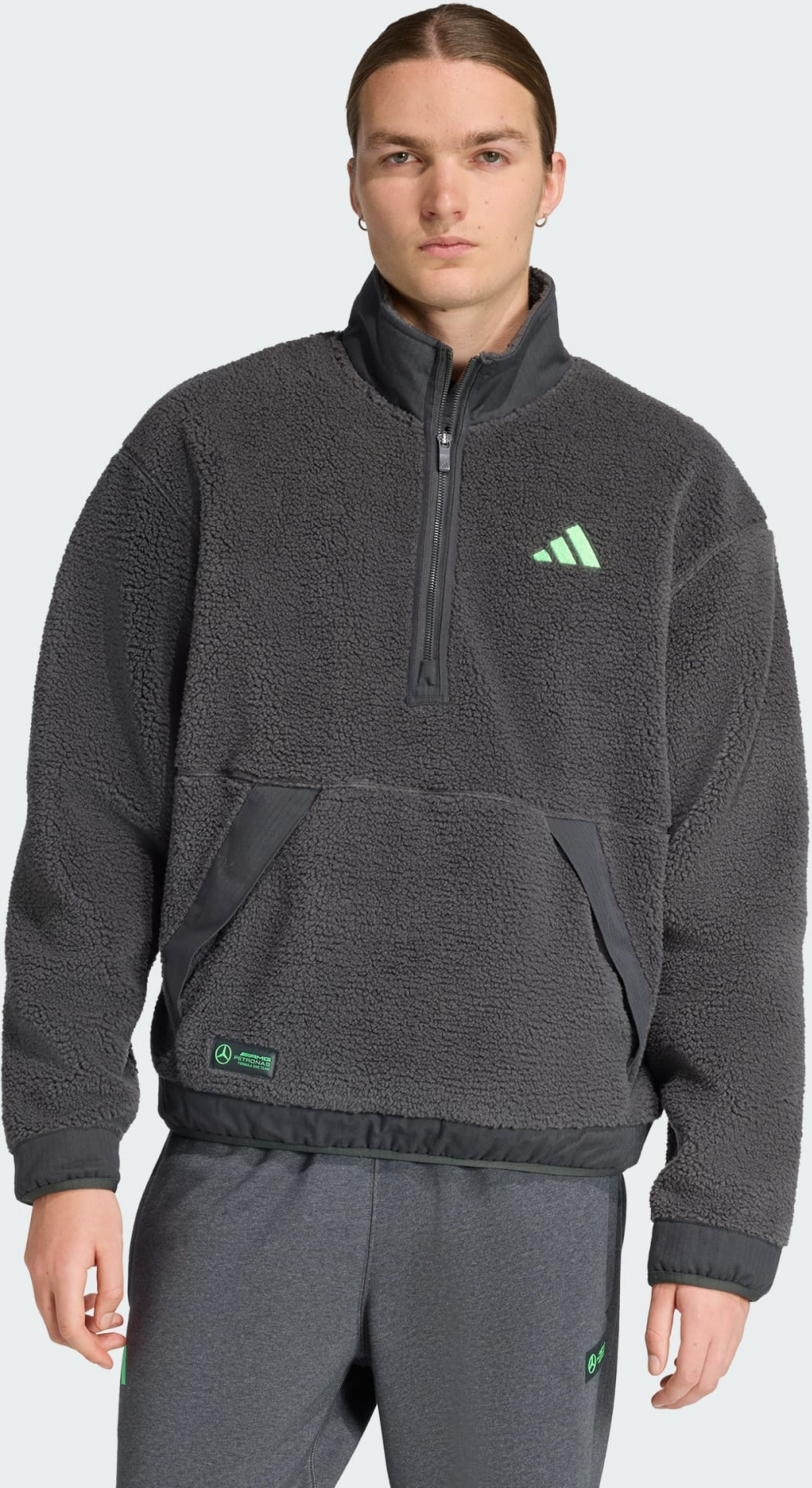 ADIDAS, Adidas Mercedes &ndash; Amg Petronas Formula One Team Premium Tr&ouml;ja I Fleece Med Halv Dragkedja