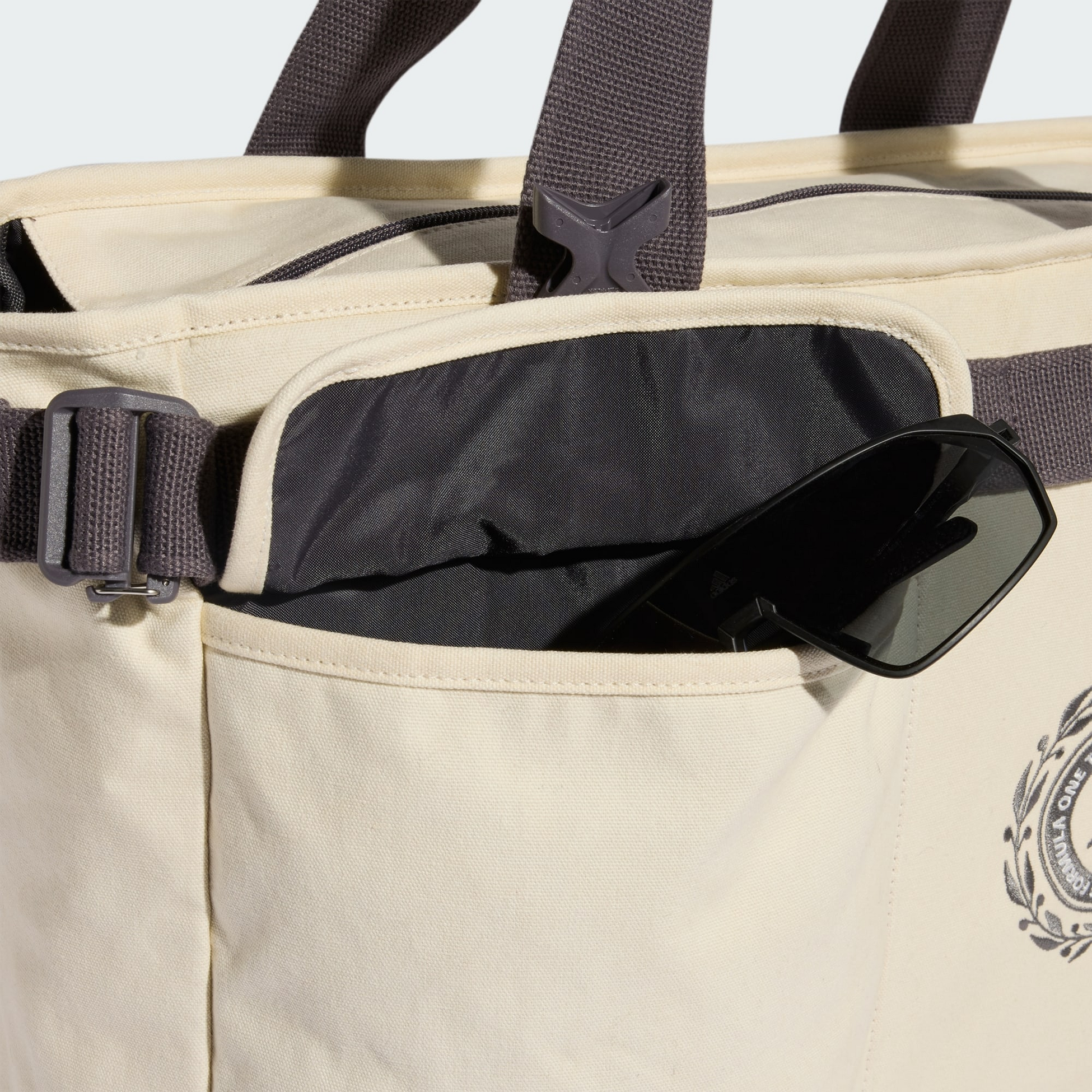 ADIDAS, Adidas Mercedes - Amg Petronas Formel 1 Team Silver Arrows Totev&auml;ska