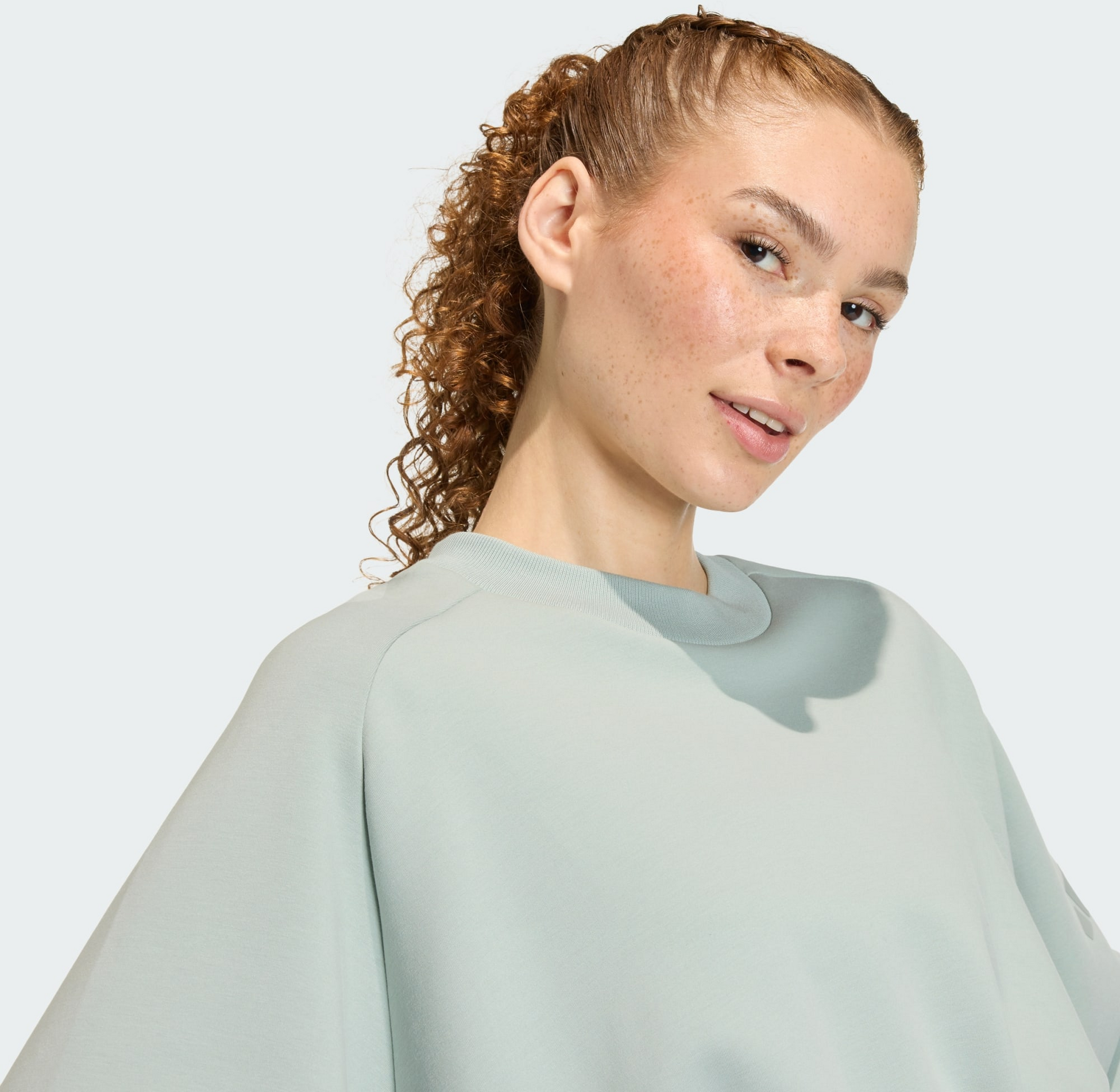 ADIDAS, Adidas Mjuk Lux-sweatshirt Med Lös Passform