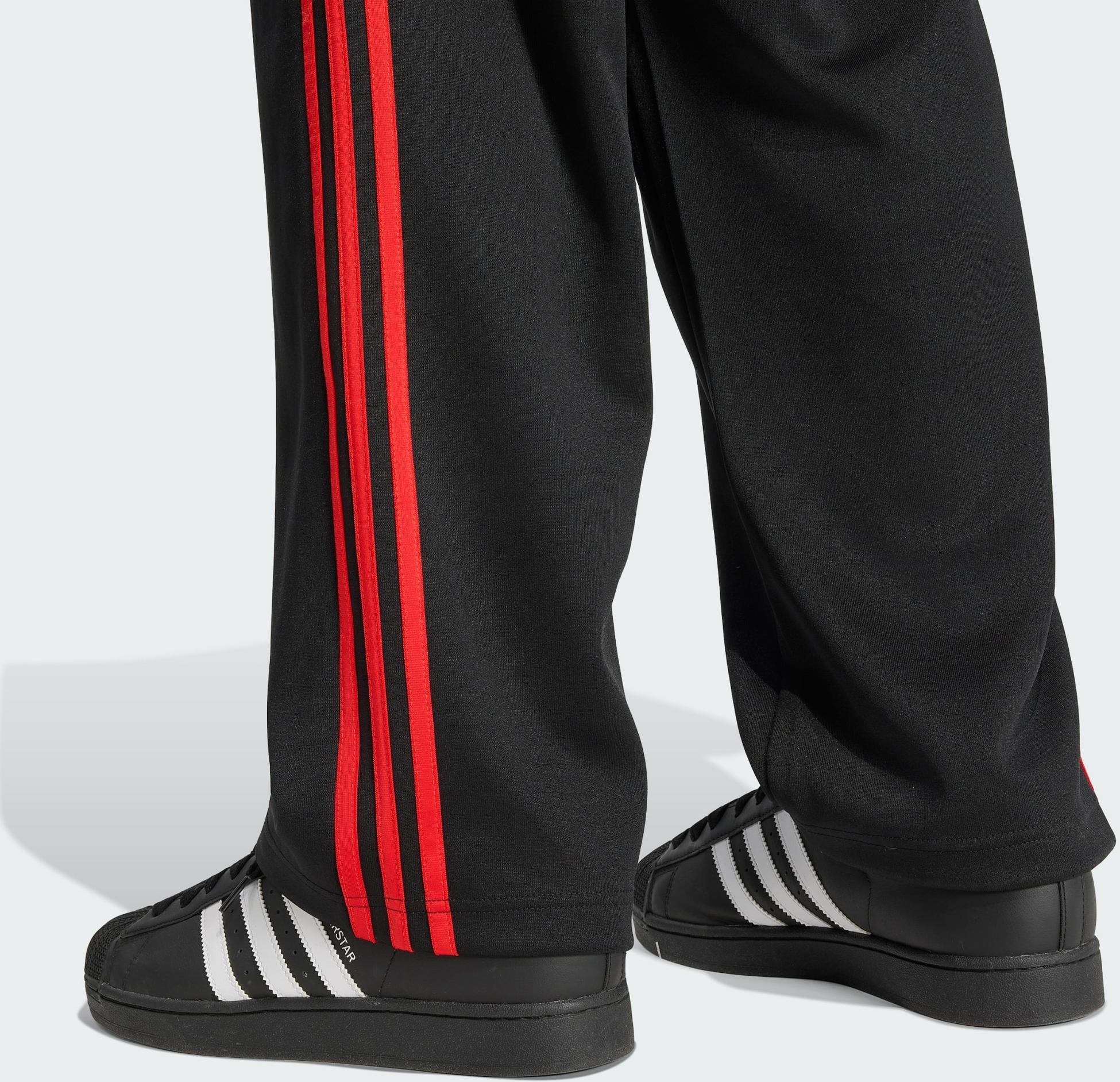 ADIDAS ORIGINALS, Adidas Originals Adicolor Tr&auml;ningsbyxor Med L&ouml;s Passform