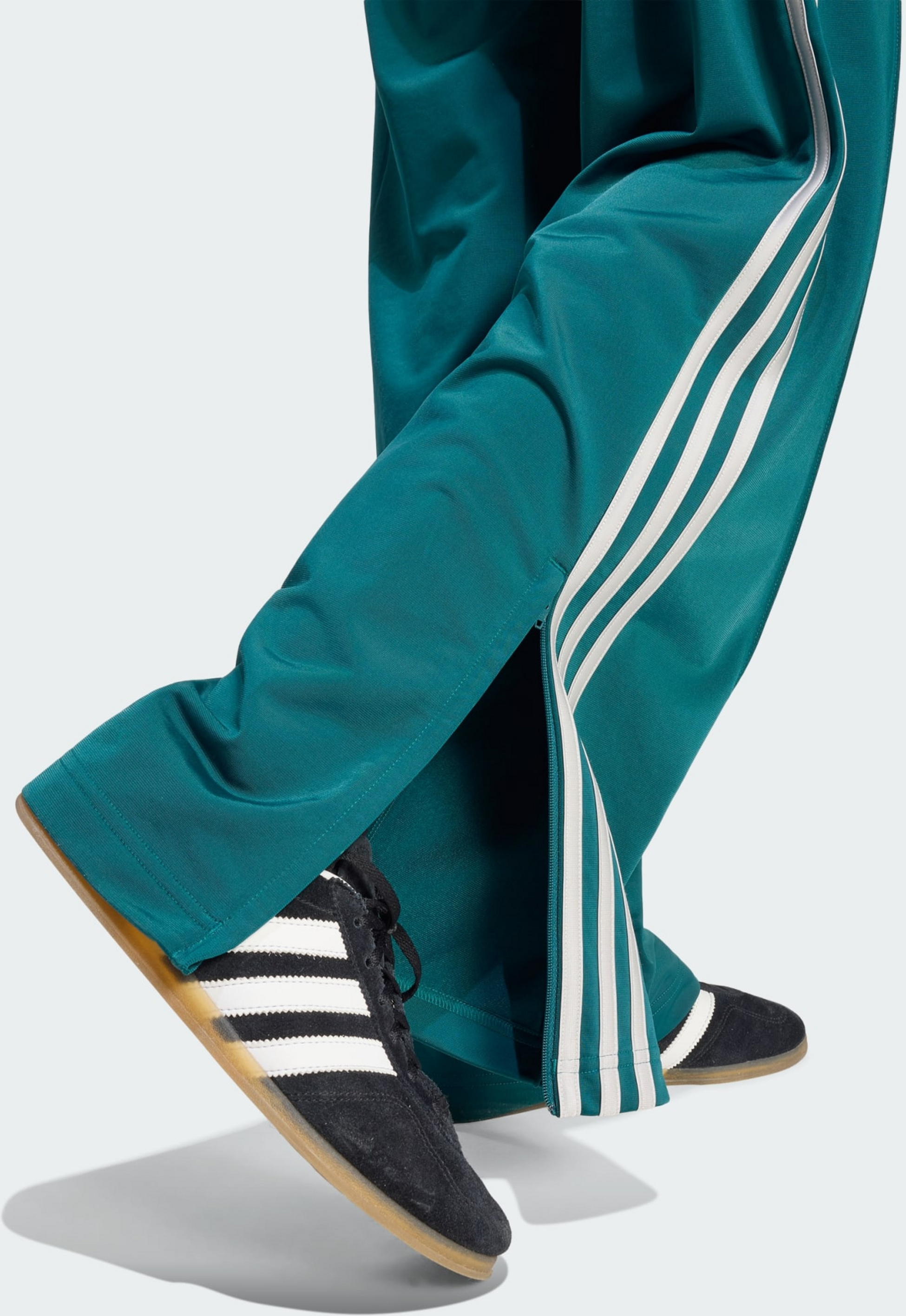ADIDAS ORIGINALS, Adidas Originals Firebird Loose Tr&auml;ningsbyxor