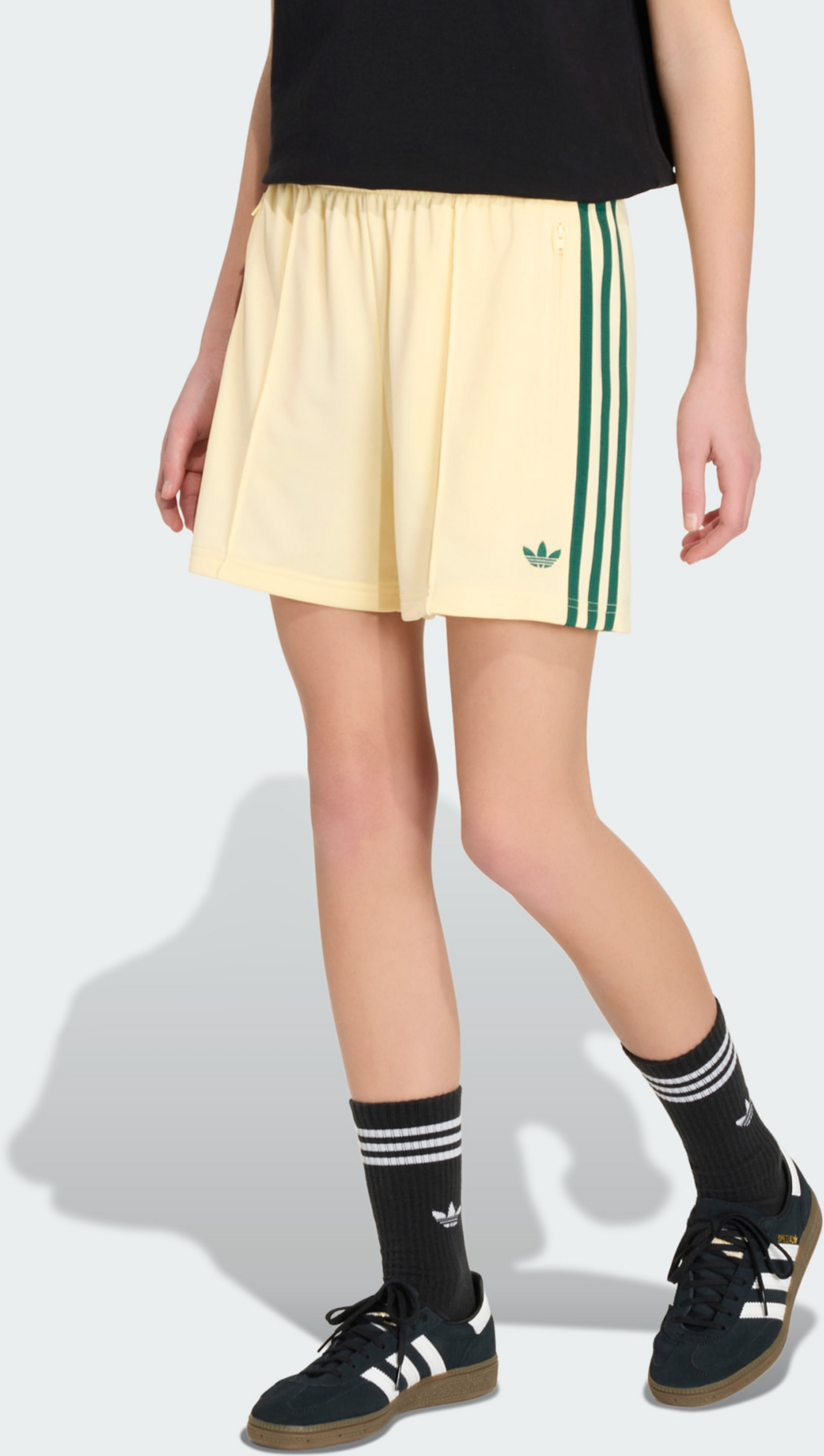 ADIDAS ORIGINALS, Adidas Originals Firebird Shorts Med Sydda Veck