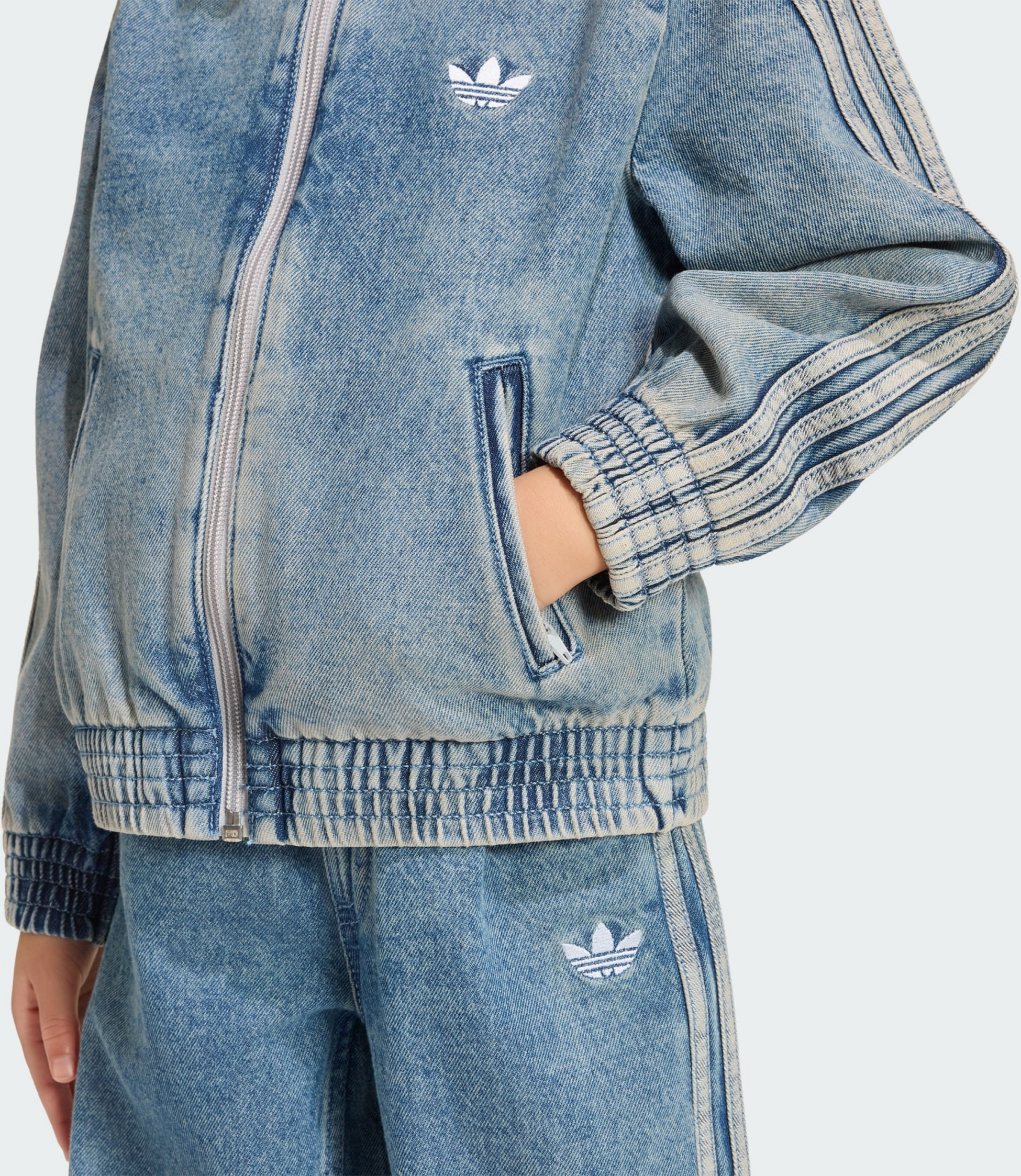 ADIDAS ORIGINALS, Adidas Originals Firebird Tr&auml;ningsjacka I Denim Med L&ouml;s Passform