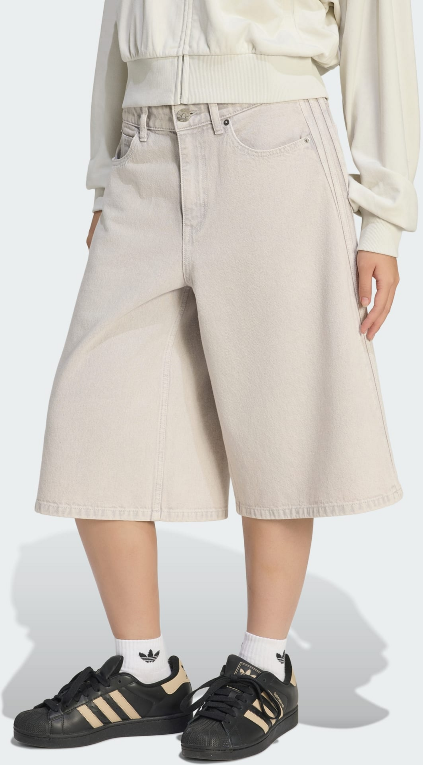 ADIDAS ORIGINALS, Adidas Originals Jeansshorts Med Medelh&ouml;g Midja