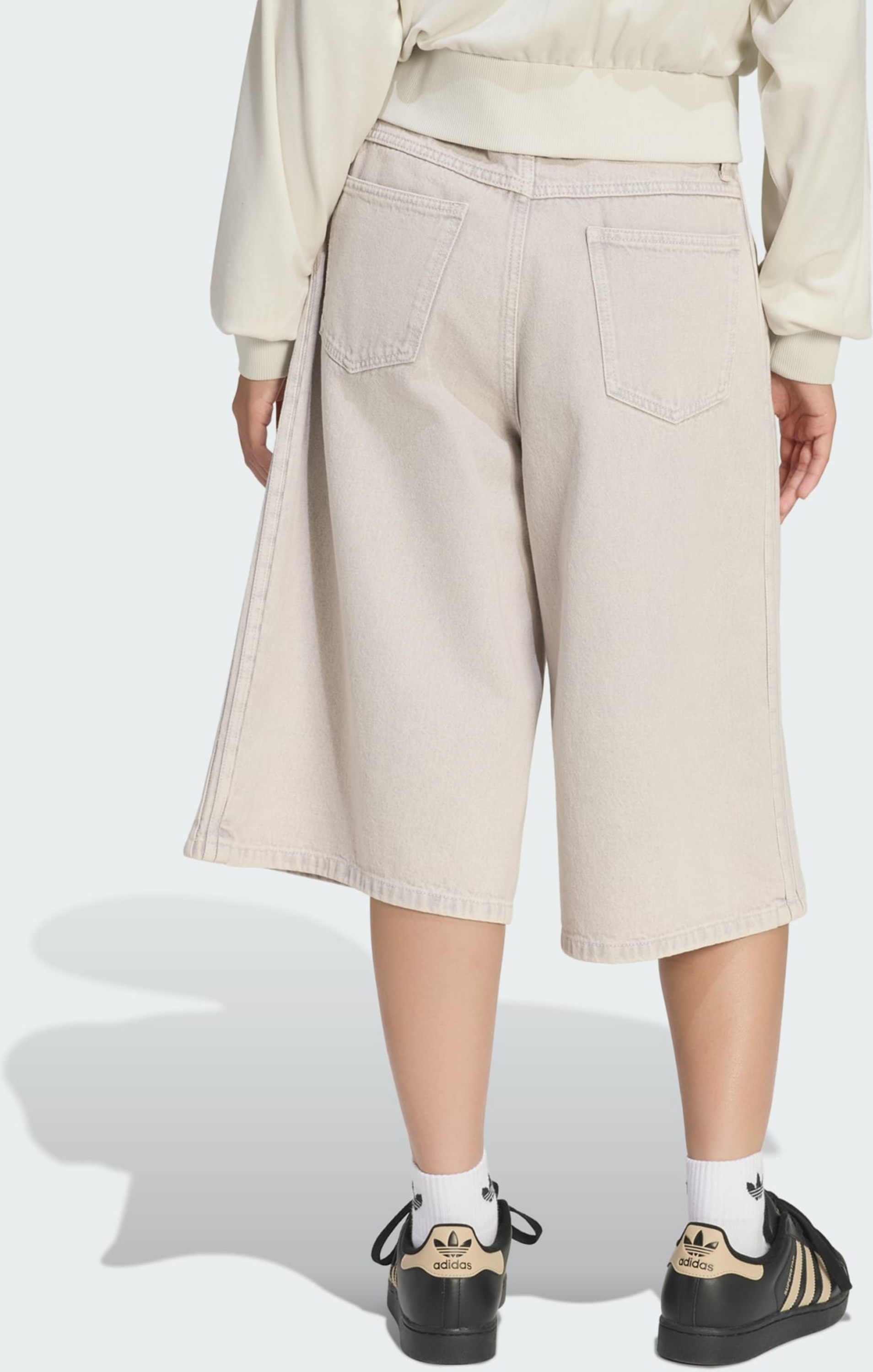 ADIDAS ORIGINALS, Adidas Originals Jeansshorts Med Medelh&ouml;g Midja