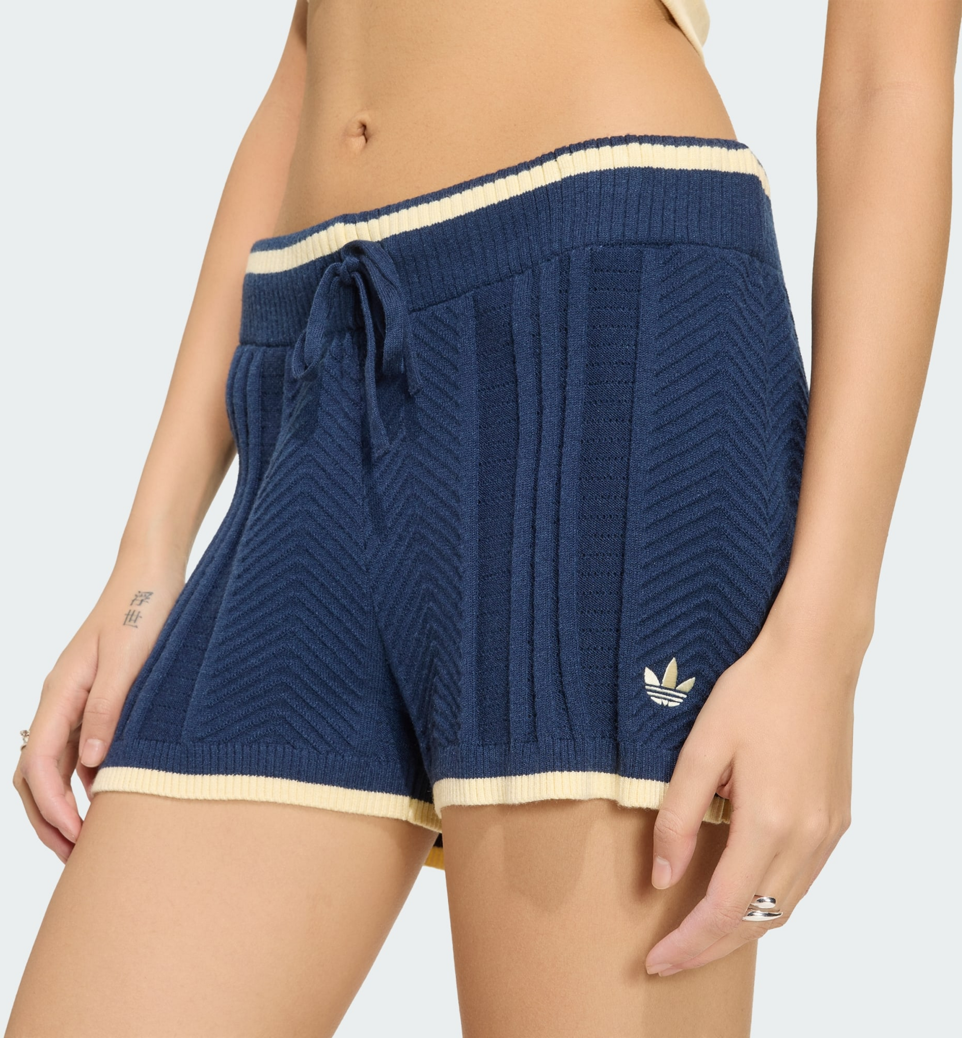 ADIDAS ORIGINALS, Adidas Originals Kabelstickade Shorts