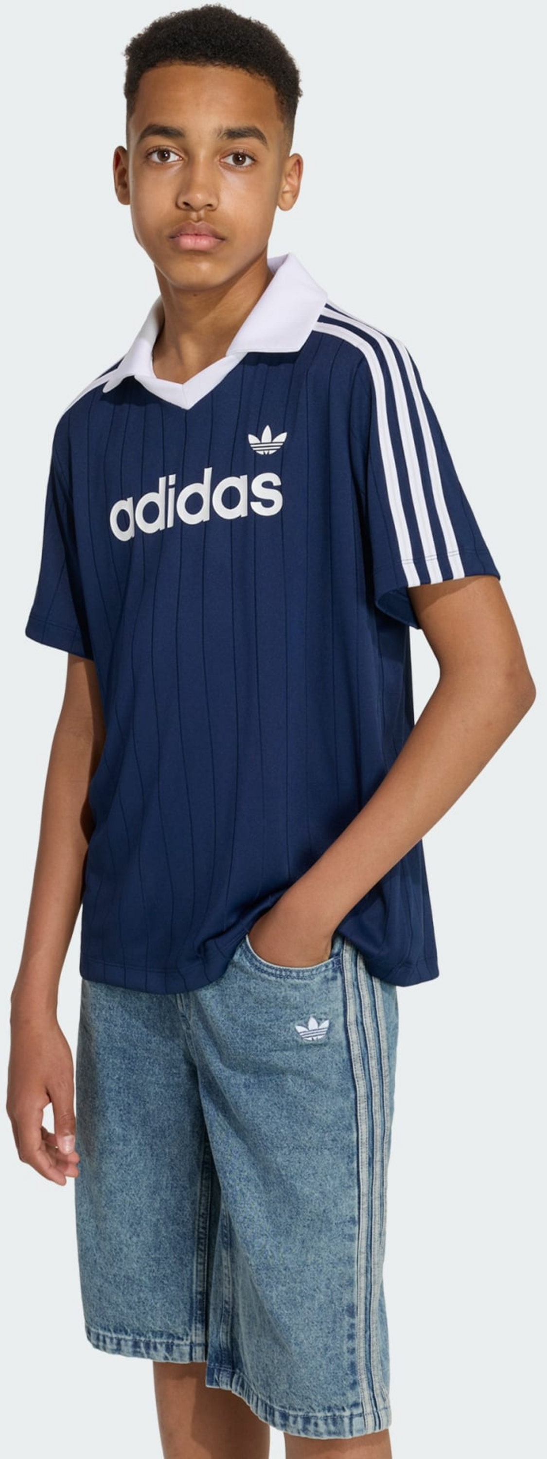 ADIDAS ORIGINALS, Adidas Originals Loose Pinstripe T-shirt Med Pik&eacute;krage