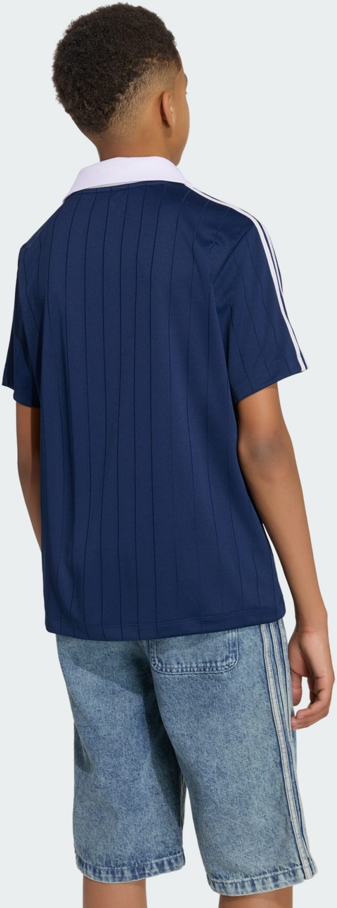 ADIDAS ORIGINALS, Adidas Originals Loose Pinstripe T-shirt Med Pik&eacute;krage