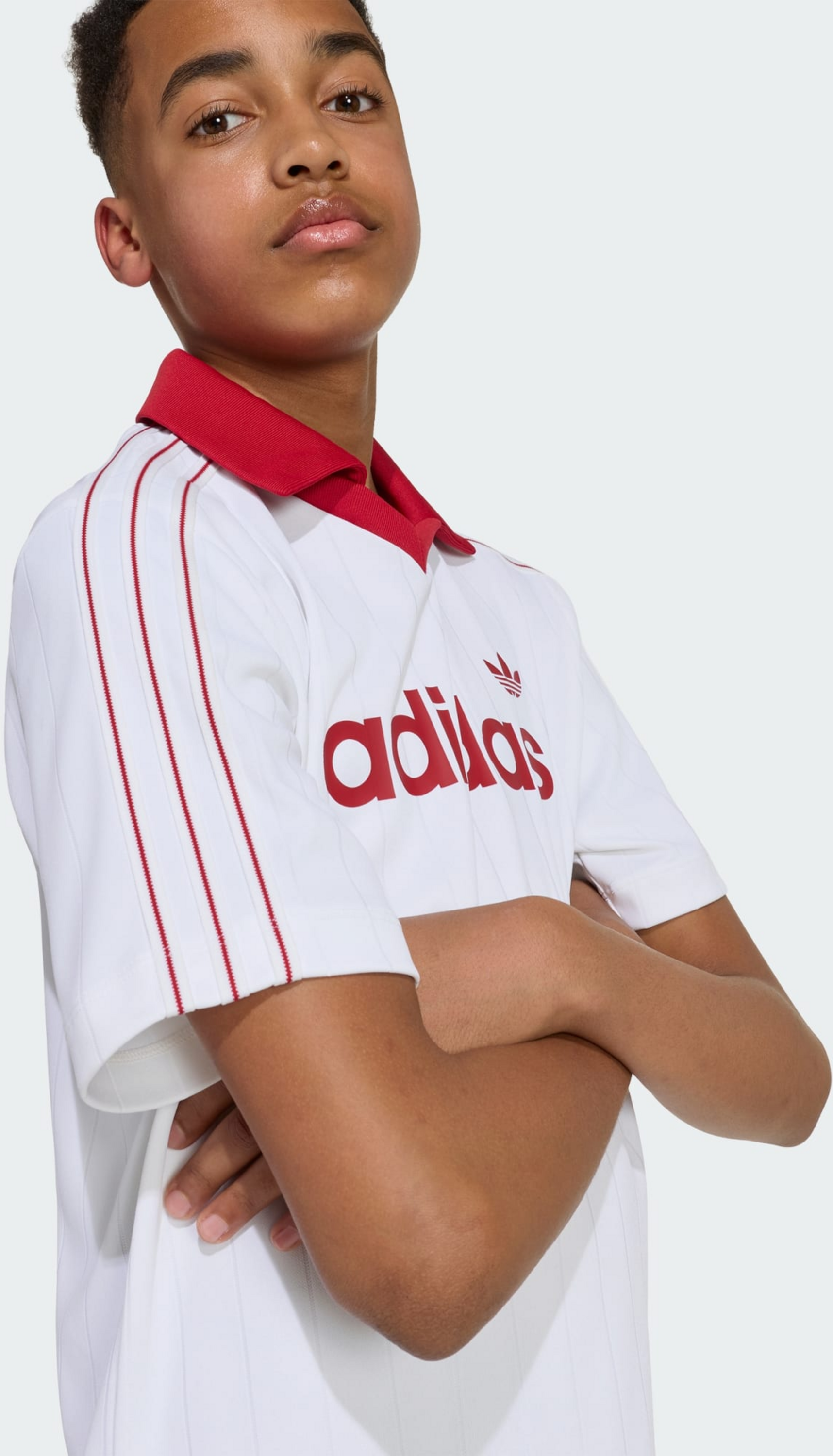 ADIDAS ORIGINALS, Adidas Originals Loose Pinstripe T-shirt Med Pik&eacute;krage