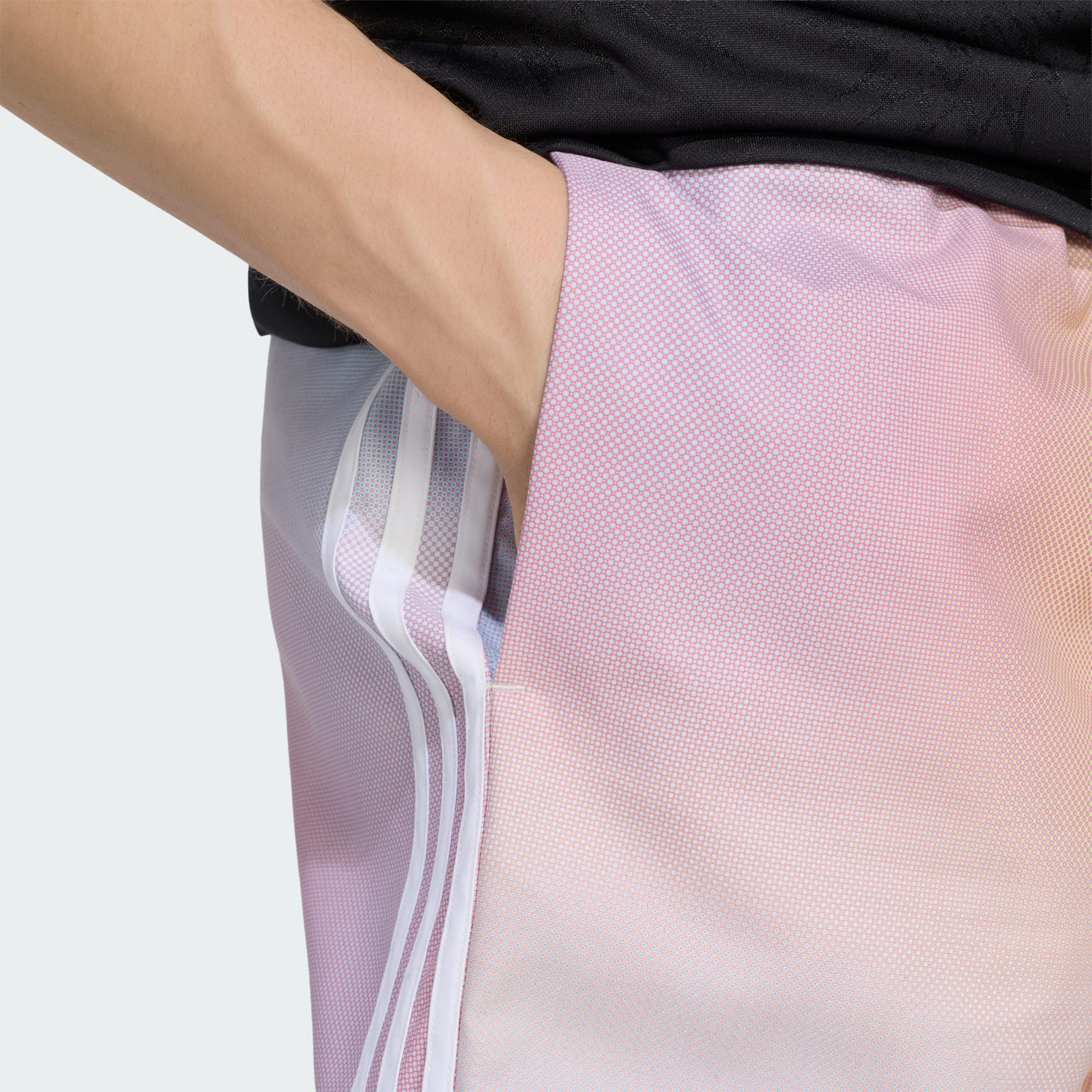 ADIDAS ORIGINALS, Adidas Originals Love Unites Aop Shorts (vattent&auml;ta)
