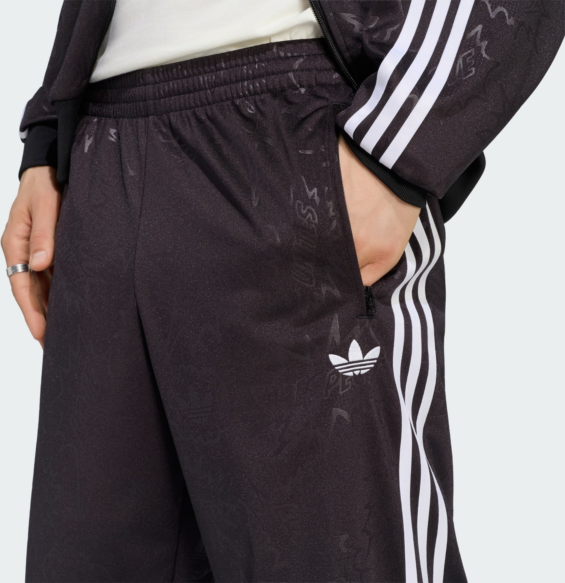 ADIDAS ORIGINALS, Adidas Originals Love Unites Fb Tp Tr&auml;ningsbyxor