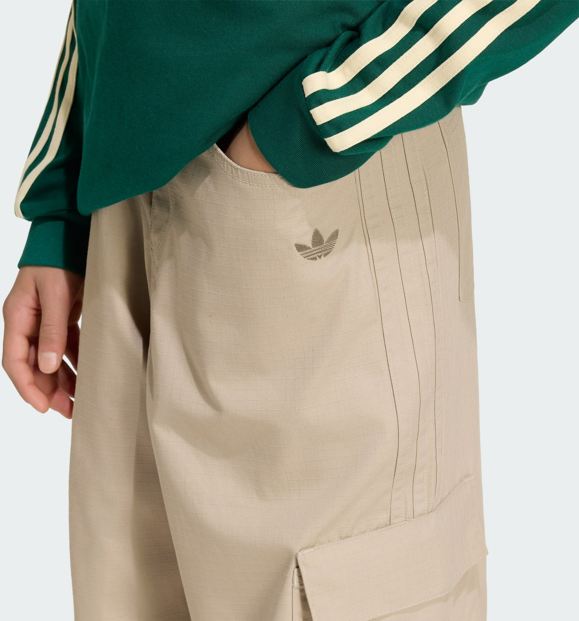 ADIDAS ORIGINALS, Adidas Originals Oversized Ripstop Cargobyxor