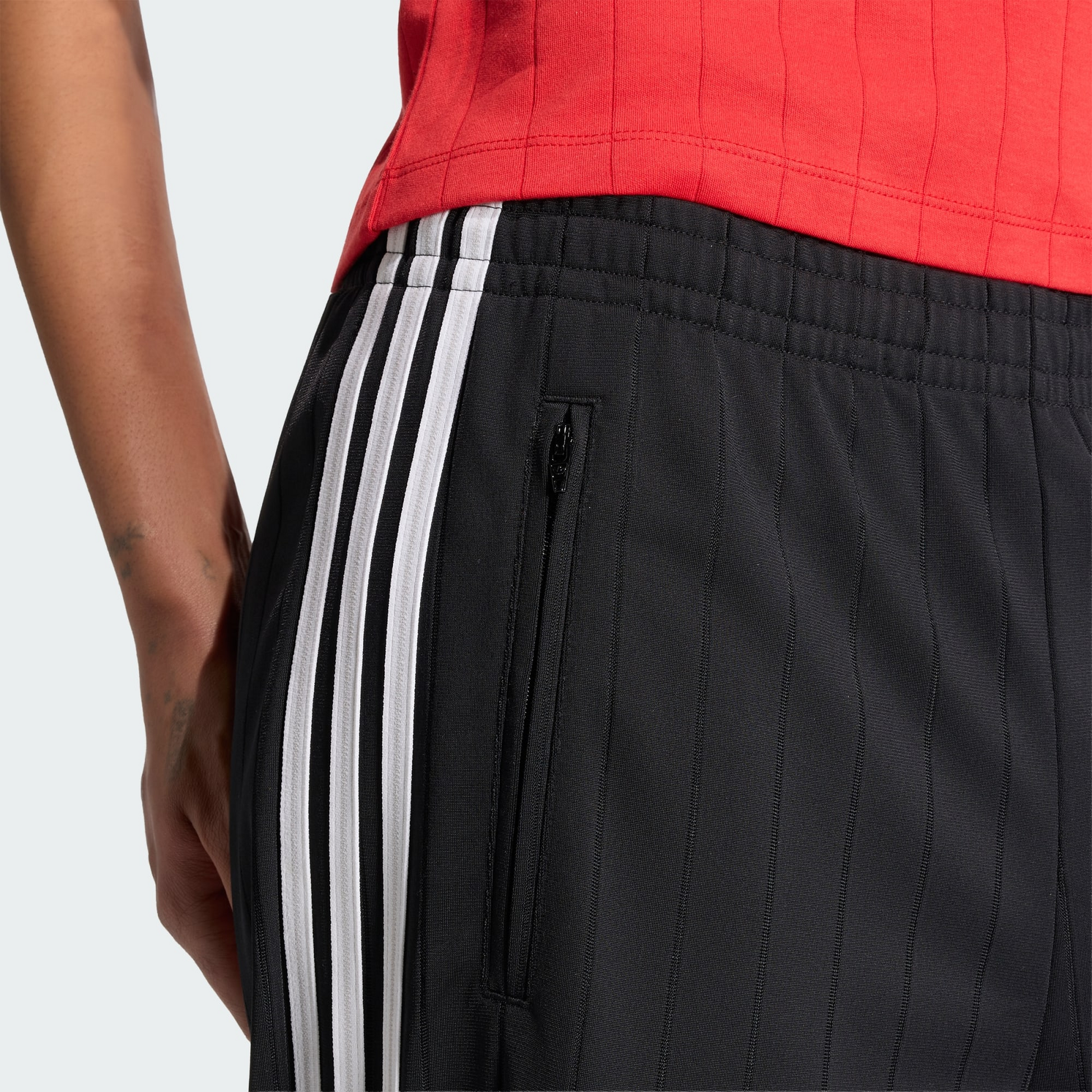 ADIDAS ORIGINALS, Adidas Originals Pinstripe Firebird Loose Tr&auml;ningsbyxor