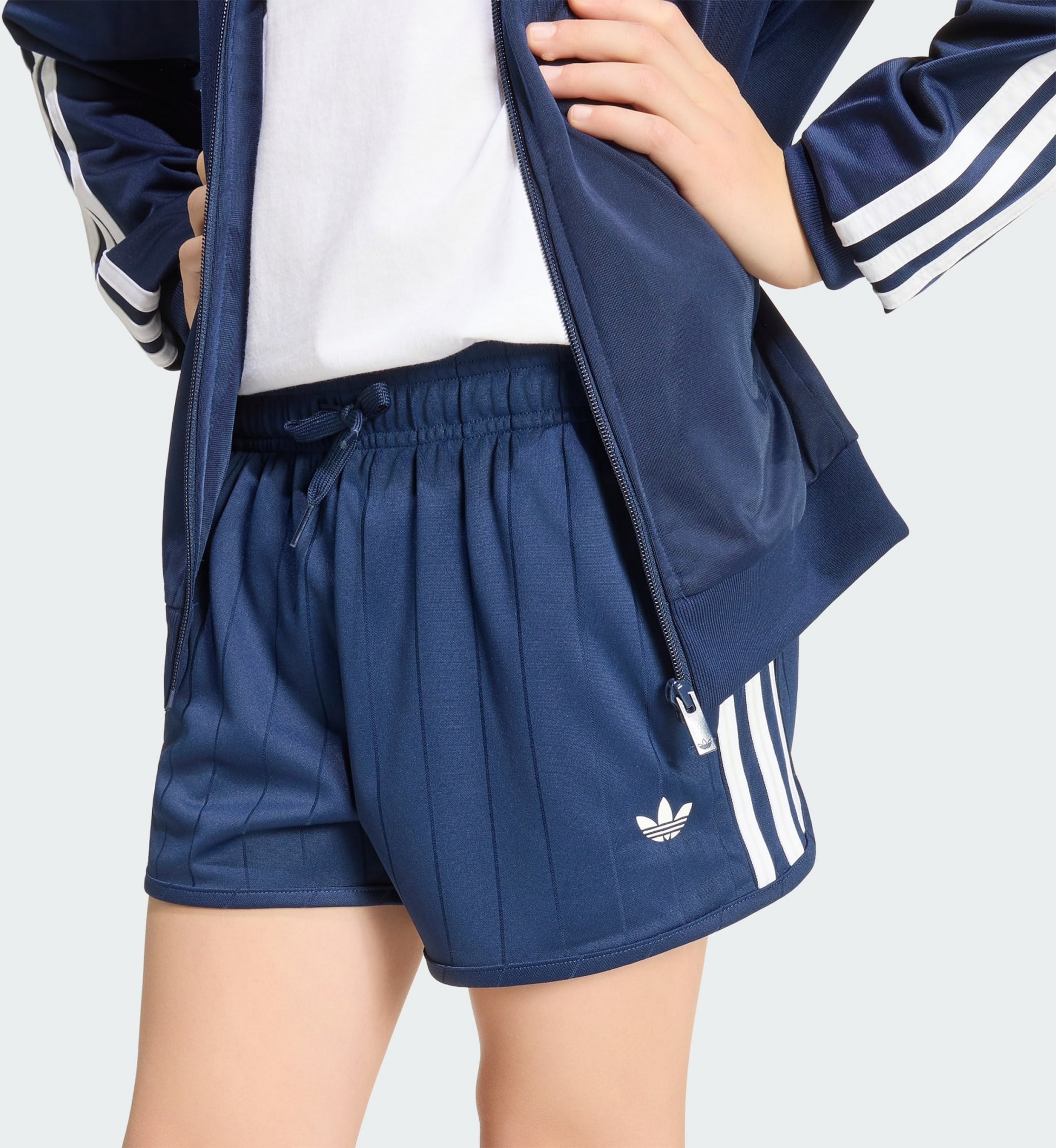ADIDAS ORIGINALS, Adidas Originals Pinstripe L&ouml;parshorts