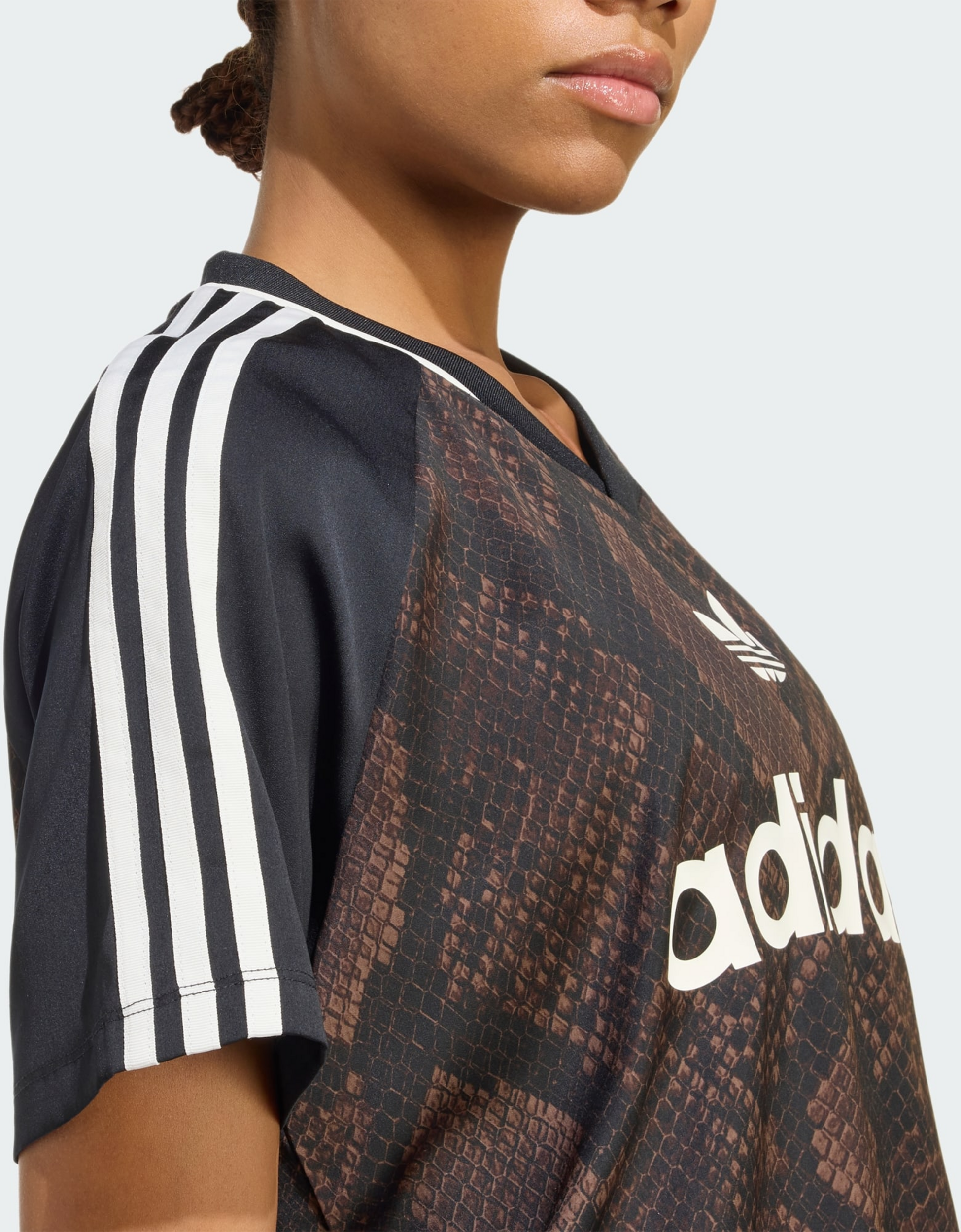 ADIDAS ORIGINALS, Adidas Originals Snake Print Satin Tr&ouml;ja