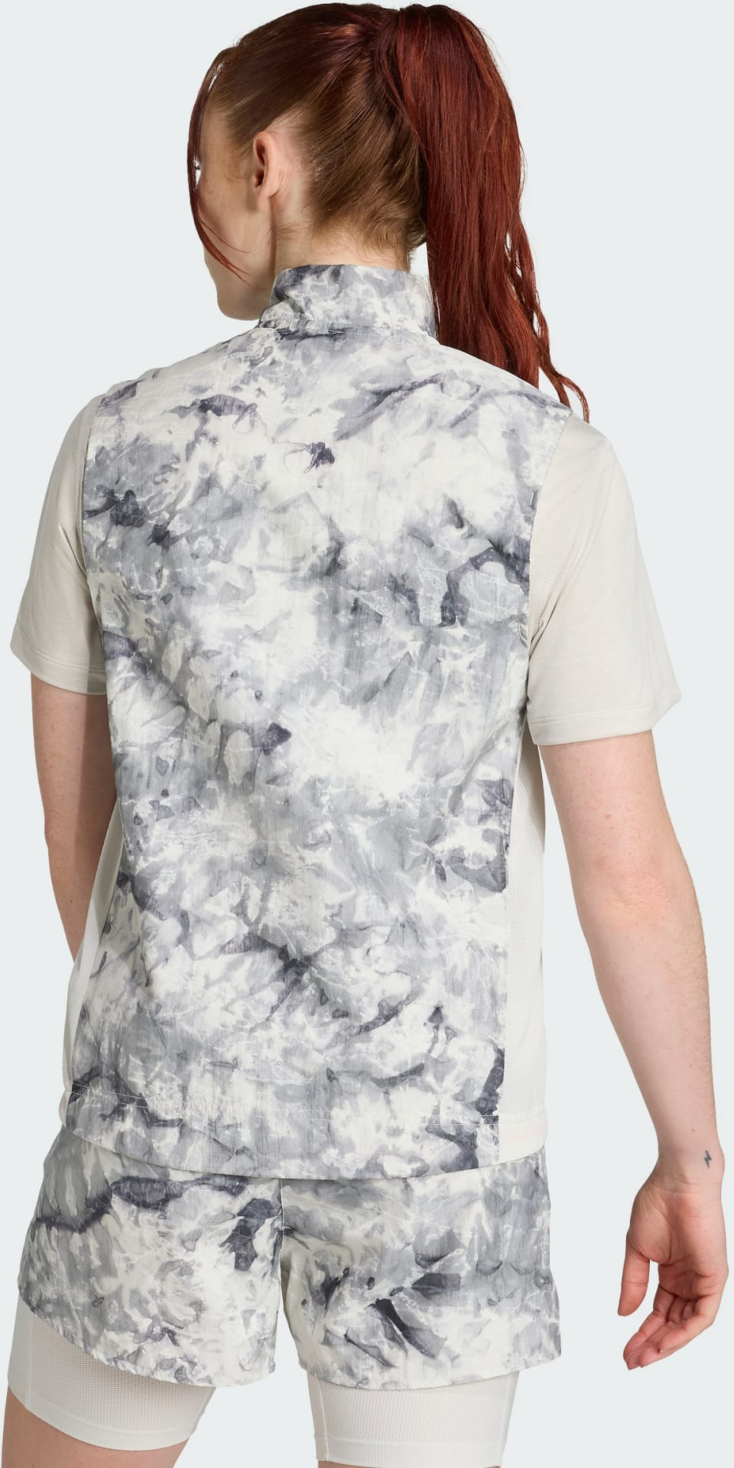 ADIDAS, Adidas Own The Run Sprayfärgad Väst